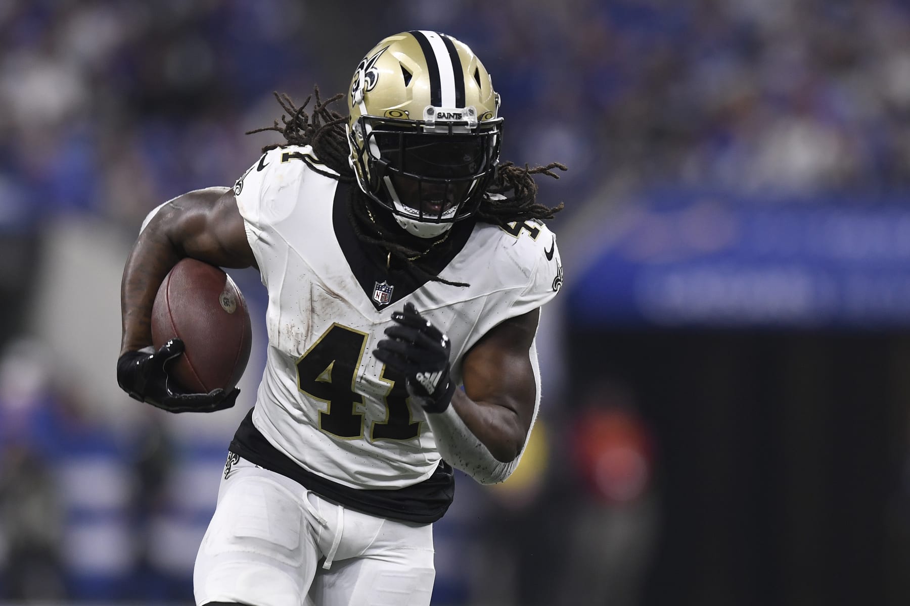 INDIANAPOLIS, IN - OCTOBER 29: New Orleans Saints Running Back Alvin Kamara (41) carries during the NFL game between the New Orleans Saints and the Indianapolis Colts on October 29, 2023, at Lucas Oil Stadium in Indianapolis, Indiana. (Photo by Michael Allio/Icon Sportswire via Getty Images)