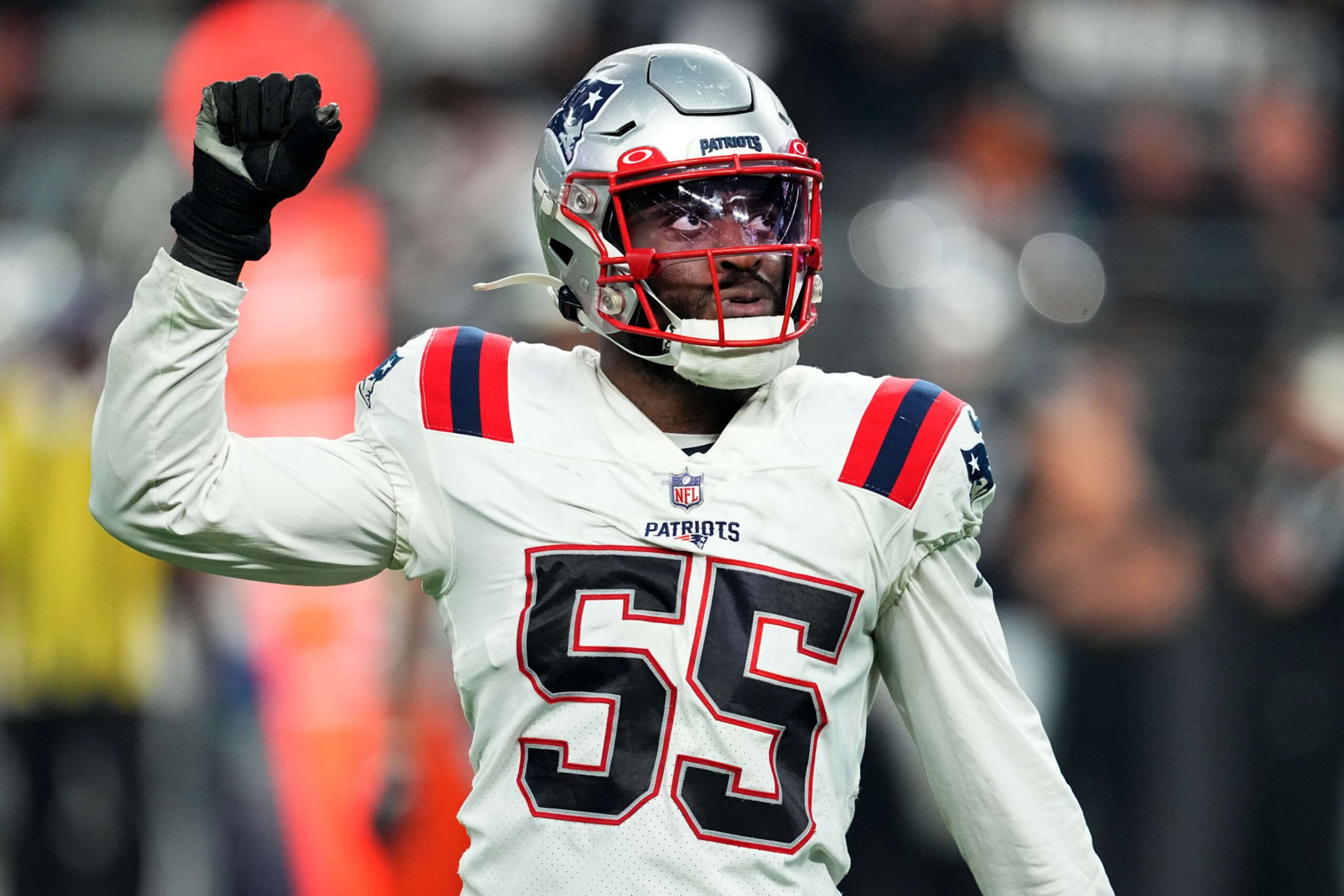 LAS VEGAS, NEVADA - DECEMBER 18: Josh Uche #55 of the New England Patriots reacts during the second half against the Las Vegas Raiders at Allegiant Stadium on December 18, 2022 in Las Vegas, Nevada. (Photo by Chris Unger/Getty Images) LAS VEGAS, NEVADA - DECEMBER 18: Josh Uche #55 of the New England Patriots reacts during the second half against the Las Vegas Raiders at Allegiant Stadium on December 18, 2022 in Las Vegas, Nevada. (Photo by Chris Unger/Getty Images)