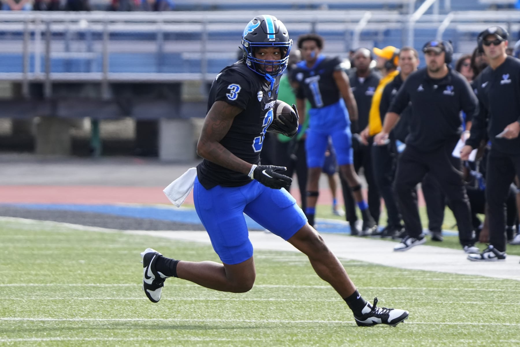 AMHERST, NY - OCTOBER 07: Buffalo Bulls Wide Receiver Darrell Harding Jr. (3) runs with the ball after making a catch during the first half of the College Football game between the Central Michigan Chippewas and the Buffalo Bulls on October 7, 2023, at UB Stadium in Amherst, NY. (Photo by Gregory Fisher/Icon Sportswire via Getty Images)