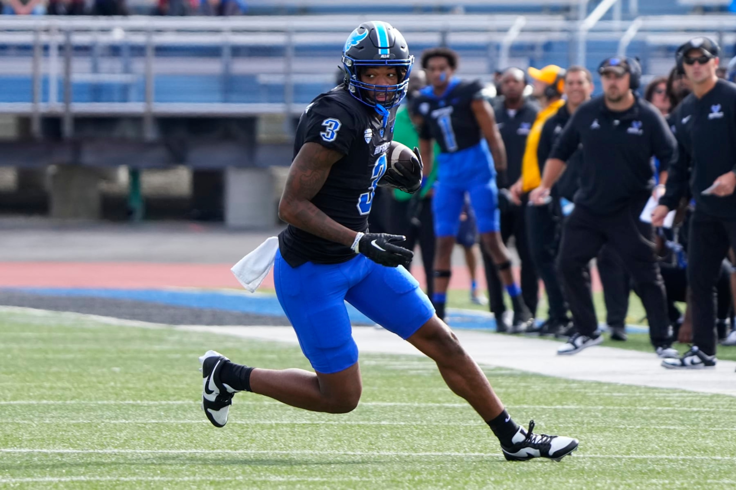 AMHERST, NY - OCTOBER 07: Buffalo Bulls Wide Receiver Darrell Harding Jr. (3) runs with the ball after making a catch during the first half of the College Football game between the Central Michigan Chippewas and the Buffalo Bulls on October 7, 2023, at UB Stadium in Amherst, NY. (Photo by Gregory Fisher/Icon Sportswire via Getty Images)