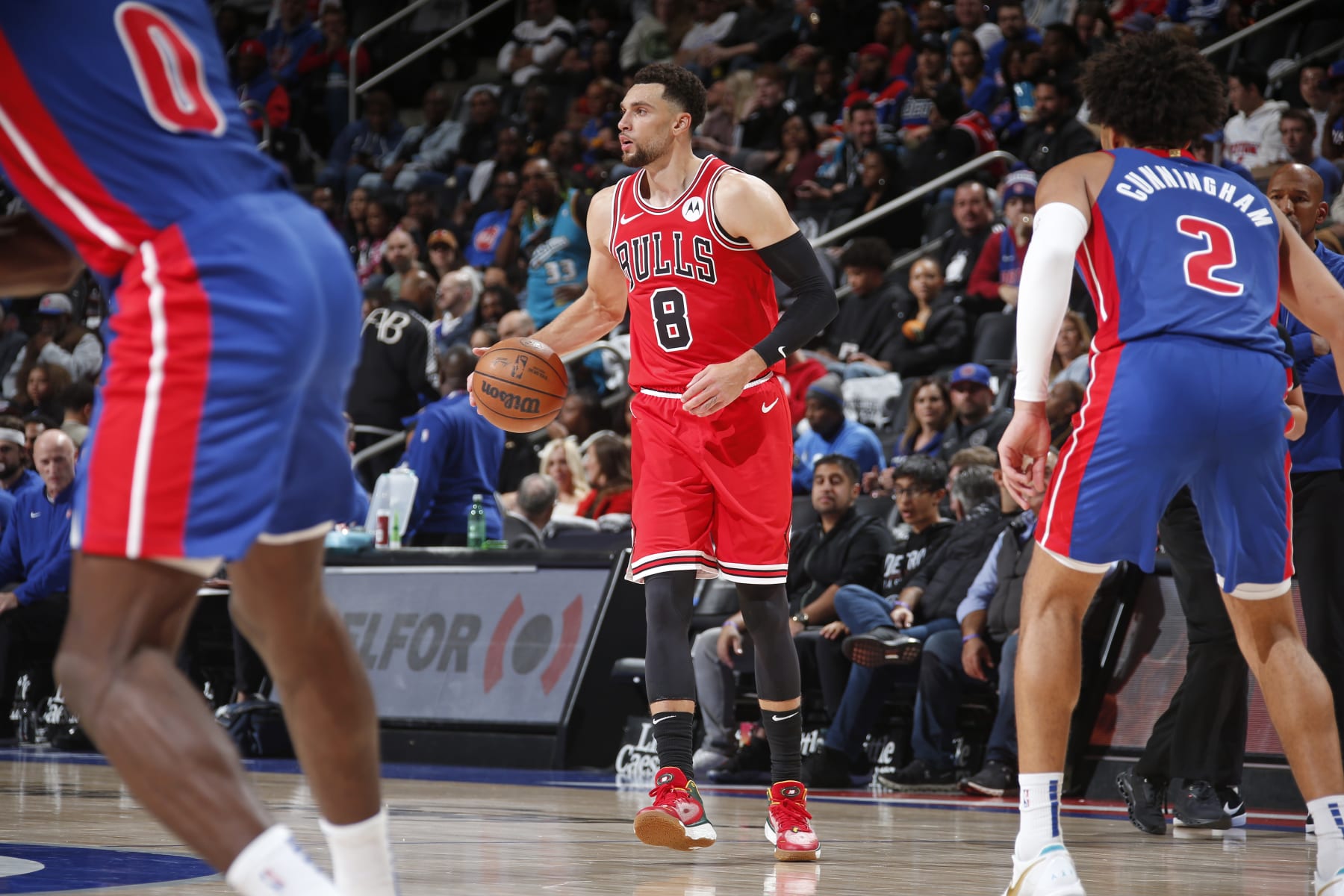 DETROIT, MI - OCTOBER 28: Zach LaVine #8 of the Chicago Bulls dribbles the ball during the game against the Detroit Pistons on October 28, 2023 at Little Caesars Arena in Detroit, Michigan. NOTE TO USER: User expressly acknowledges and agrees that, by downloading and/or using this photograph, User is consenting to the terms and conditions of the Getty Images License Agreement. Mandatory Copyright Notice: Copyright 2023 NBAE (Photo by Brian Sevald/NBAE via Getty Images)