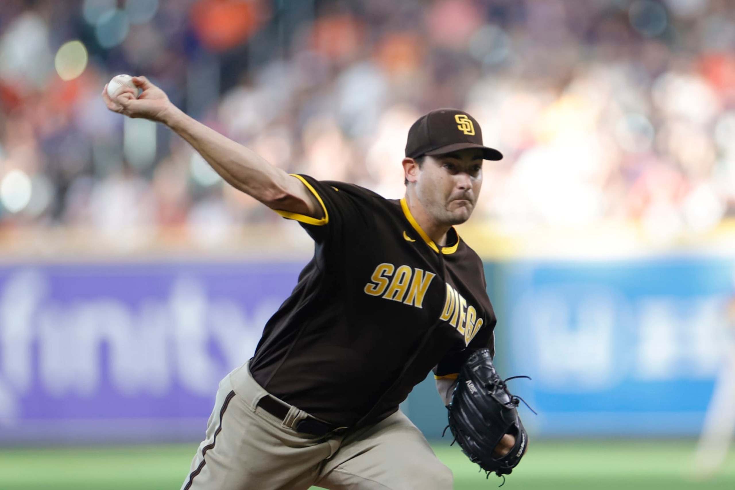 HOUSTON, TEXAS - SEPTEMBER 09: Seth Lugo #67 of the San Diego Padres delivers during the first inning against the Houston Astros at Minute Maid Park on September 09, 2023 in Houston, Texas. (Photo by Carmen Mandato/Getty Images)