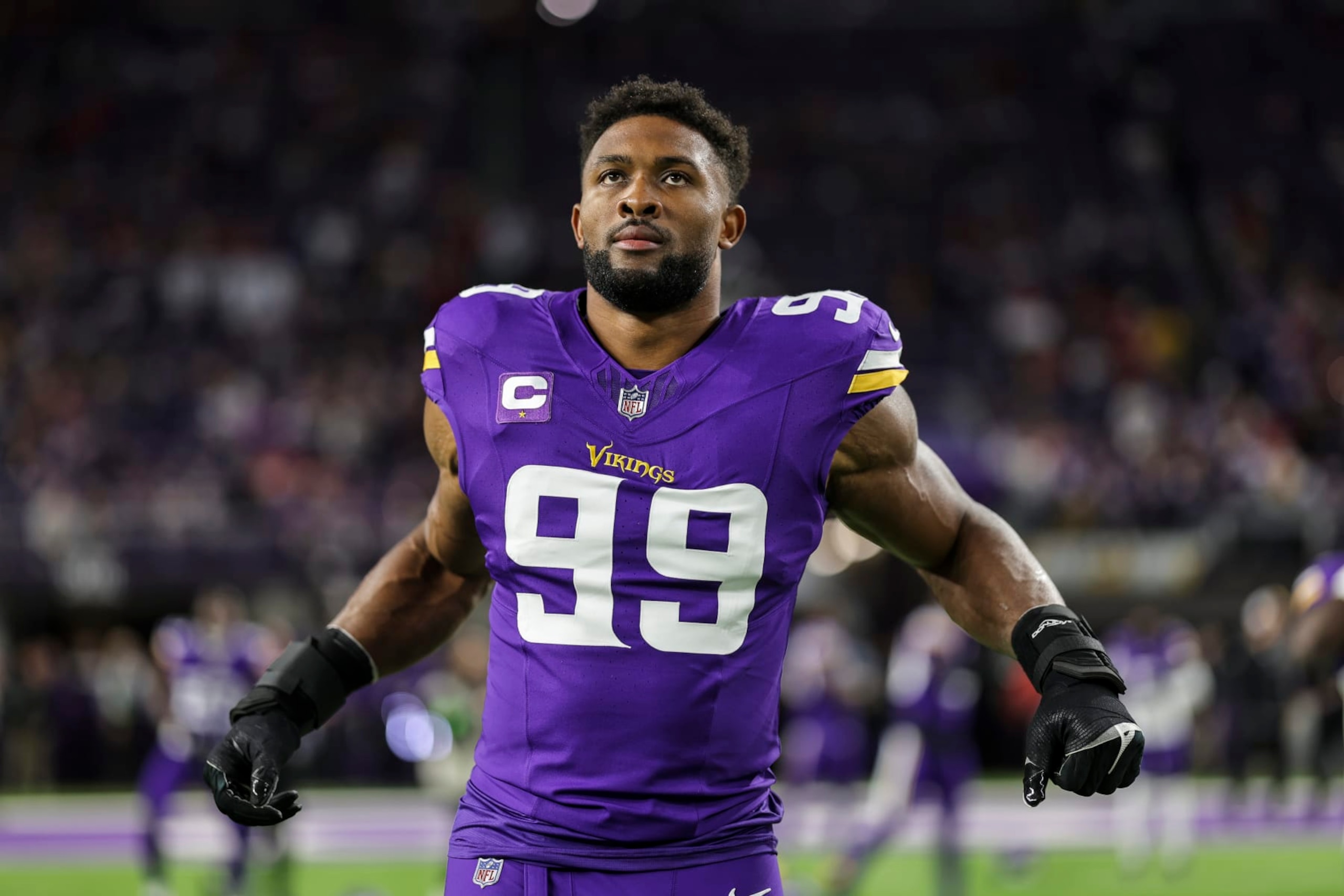 MINNEAPOLIS, MINNESOTA - OCTOBER 23: Danielle Hunter #99 of the Minnesota Vikings stretches as he warms up prior to an NFL football game between the Minnesota Vikings and the San Francisco 49ers at U.S. Bank Stadium on October 23, 2023 in Minneapolis, Minnesota. (Photo by Michael Owens/Getty Images)