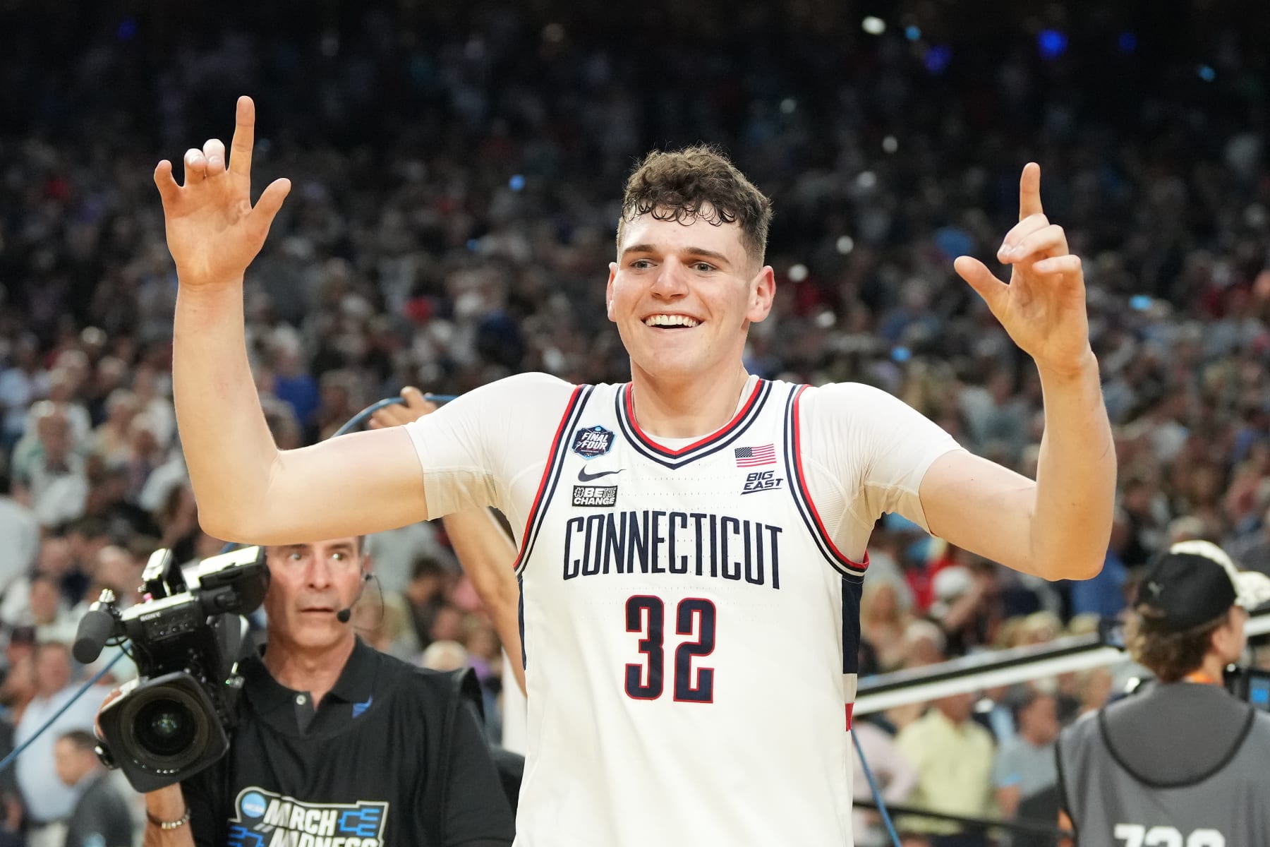 Connecticut's Donovan Clingan