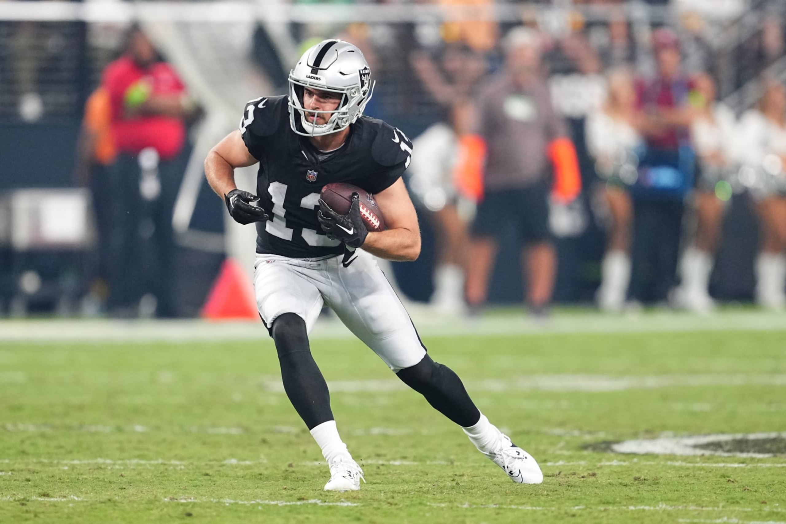 LAS VEGAS, NEVADA - SEPTEMBER 24: Wide receiver Hunter Renfrow #13 of the Las Vegas Raiders runs against the Pittsburgh Steelers during the second half of a game at Allegiant Stadium on September 24, 2023 in Las Vegas, Nevada. (Photo by Chris Unger/Getty Images) LAS VEGAS, NEVADA - SEPTEMBER 24: Wide receiver Hunter Renfrow #13 of the Las Vegas Raiders runs against the Pittsburgh Steelers during the second half of a game at Allegiant Stadium on September 24, 2023 in Las Vegas, Nevada. (Photo by Chris Unger/Getty Images)