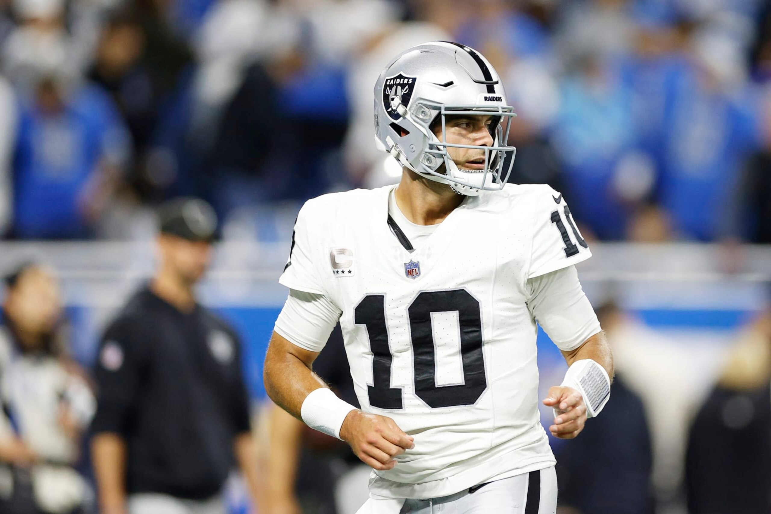 DETROIT, MICHIGAN - OCTOBER 30: Jimmy Garoppolo #10 of the Las Vegas Raiders warms up prior to their game against the Detroit Lions at Ford Field on October 30, 2023 in Detroit, Michigan. (Photo by Mike Mulholland/Getty Images) DETROIT, MICHIGAN - OCTOBER 30: Jimmy Garoppolo #10 of the Las Vegas Raiders warms up prior to their game against the Detroit Lions at Ford Field on October 30, 2023 in Detroit, Michigan. (Photo by Mike Mulholland/Getty Images)