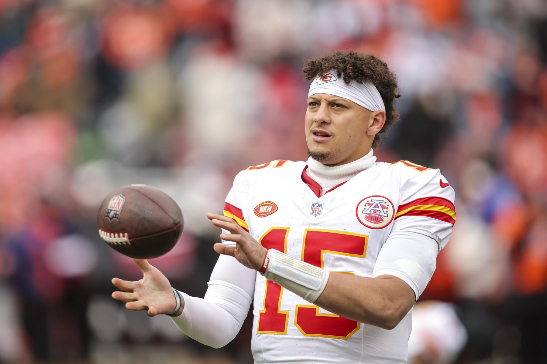 DENVER, COLORADO - OCTOBER 29: Patrick Mahomes #15 of the Kansas City Chiefs warms up prior to an NFL football game between the Denver Broncos and the Kansas City Chiefs at Empower Field At Mile High on October 29, 2023 in Denver, Colorado. (Photo by Michael Owens/Getty Images)
