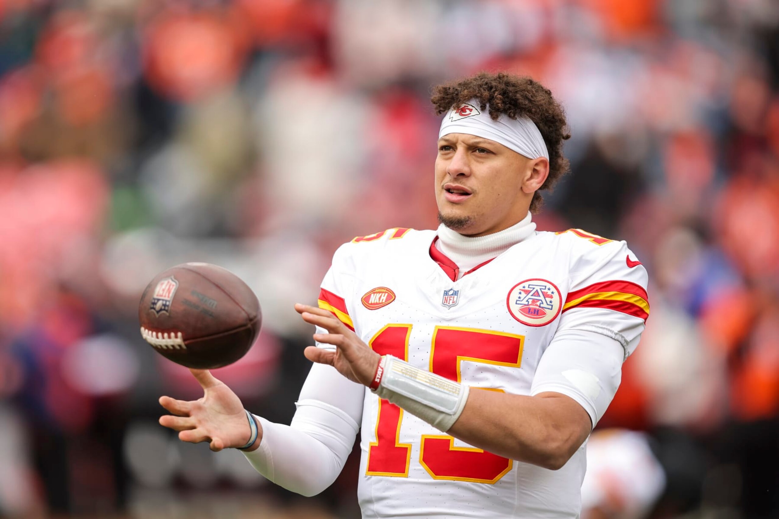 DENVER, COLORADO - OCTOBER 29: Patrick Mahomes #15 of the Kansas City Chiefs warms up prior to an NFL football game between the Denver Broncos and the Kansas City Chiefs at Empower Field At Mile High on October 29, 2023 in Denver, Colorado. (Photo by Michael Owens/Getty Images) DENVER, COLORADO - OCTOBER 29: Patrick Mahomes #15 of the Kansas City Chiefs warms up prior to an NFL football game between the Denver Broncos and the Kansas City Chiefs at Empower Field At Mile High on October 29, 2023 in Denver, Colorado. (Photo by Michael Owens/Getty Images)