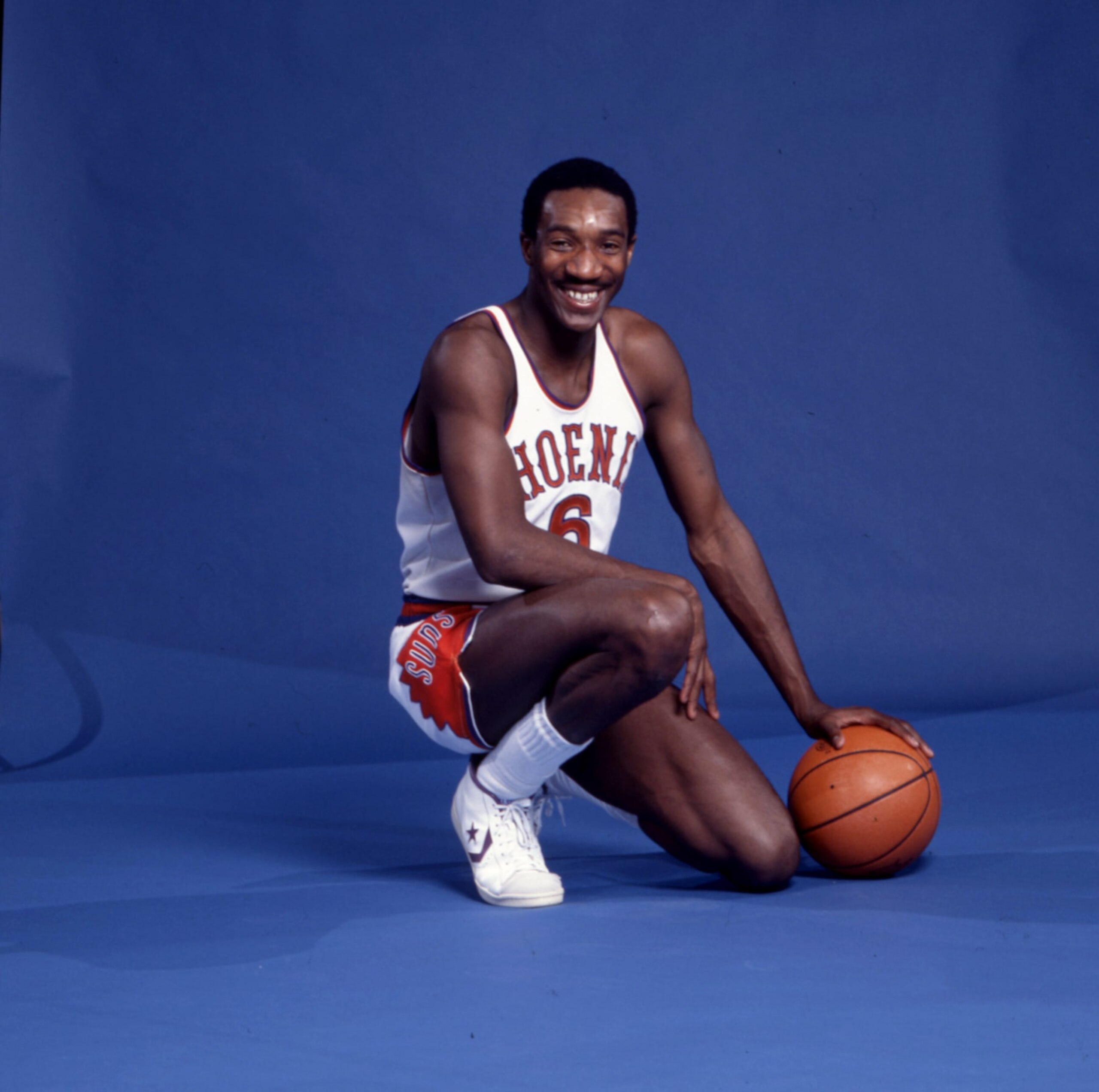 Basketball: Phoenix Suns Walter Davis (6) poses for a portrait at Veterans Memorial Coliseum. 
Phoenix, AZ 2/9/1978 
CREDIT: James Drake (Photo by James Drake/Sports Illustrated via Getty Images) 
(Set Number: X22115 TK1)