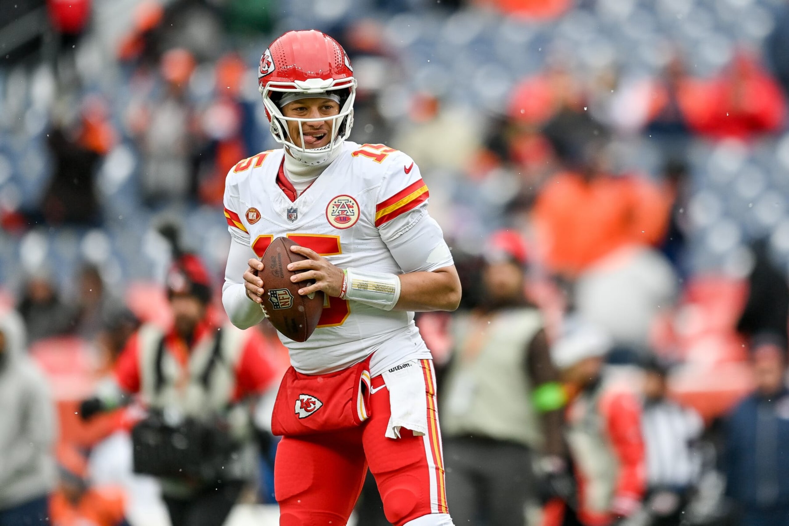 DENVER, CO - OCTOBER 29: Kansas City Chiefs quarterback Patrick Mahomes (15) warms up before a game between the Kansas City Chiefs and the Denver Broncos at Empower Field at Mile High on October 29, 2023 in Denver, Colorado. (Photo by Dustin Bradford/Icon Sportswire via Getty Images)