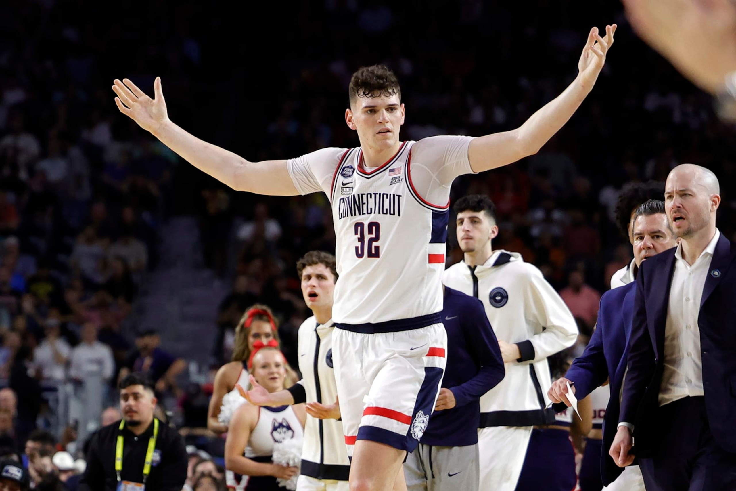 Connecticut's Donovan Clingan