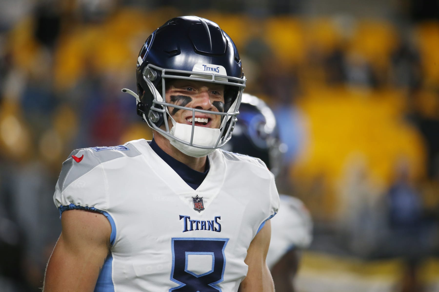 PITTSBURGH, PENNSYLVANIA - NOVEMBER 02: Will Levis #8 of the Tennessee Titans looks on before the game against the Pittsburgh Steelers at Acrisure Stadium on November 02, 2023 in Pittsburgh, Pennsylvania. (Photo by Justin K. Aller/Getty Images)