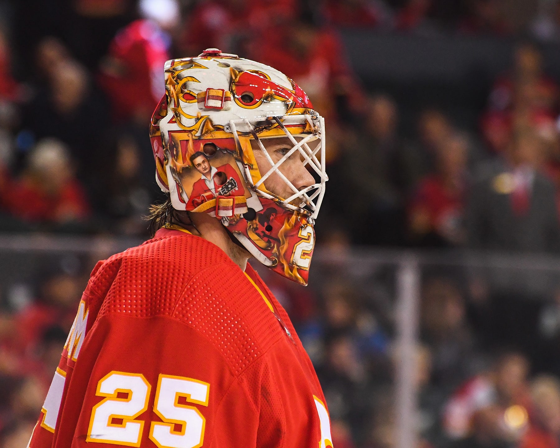 CALGARY, CANADA - OCTOBER 26: Jacob Markstrom #25 of the Calgary Flames in action against the St Louis Blues during an NHL game at Scotiabank Saddledome on October 26, 2023 in Calgary, Alberta, Canada. (Photo by Derek Leung/Getty Images)