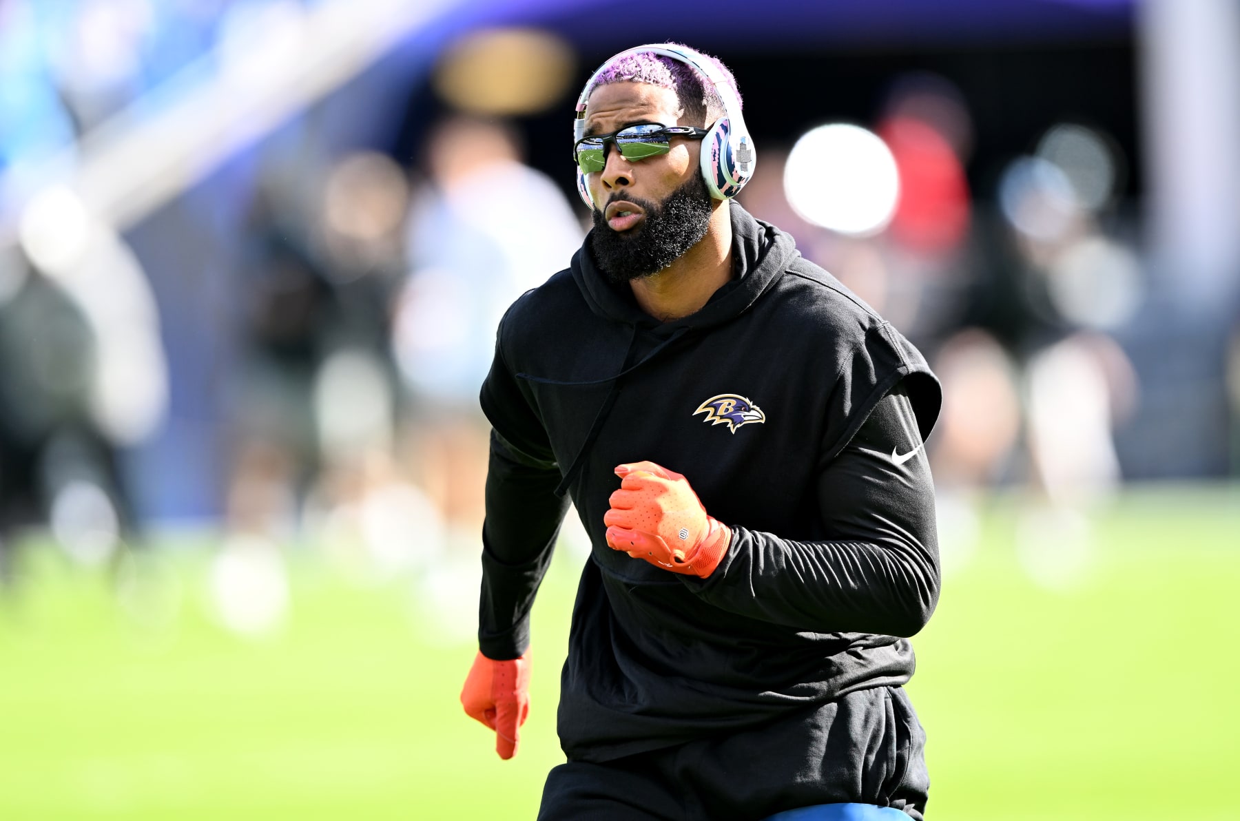 BALTIMORE, MARYLAND - OCTOBER 22: Odell Beckham Jr. #3 of the Baltimore Ravens warms up before the game against the Detroit Lions at M&T Bank Stadium on October 22, 2023 in Baltimore, Maryland. (Photo by G Fiume/Getty Images)