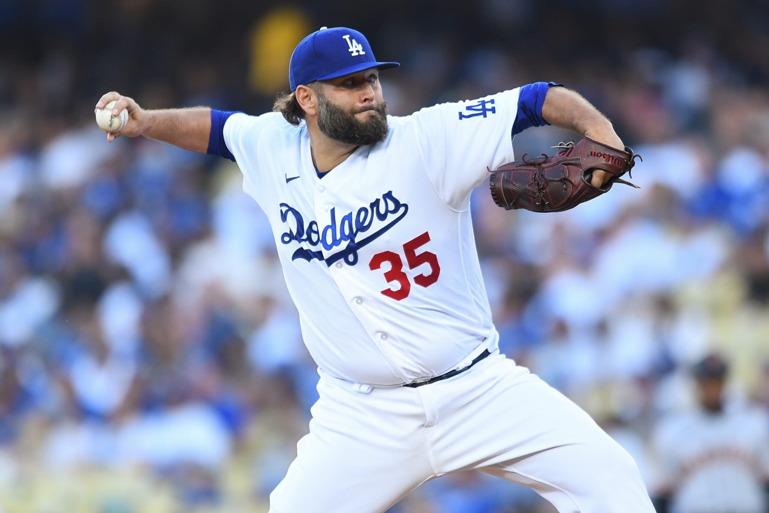 LOS ANGELES, CA - SEPTEMBER 21: Los Angeles Dodgers pitcher Lance Lynn (35) throw a pitch during the MLB game between the San Francisco Giants and the Los Angeles Dodgers on September 24, 2023 at Dodger Stadium in Los Angeles, CA. (Photo by Brian Rothmuller/Icon Sportswire via Getty Images)