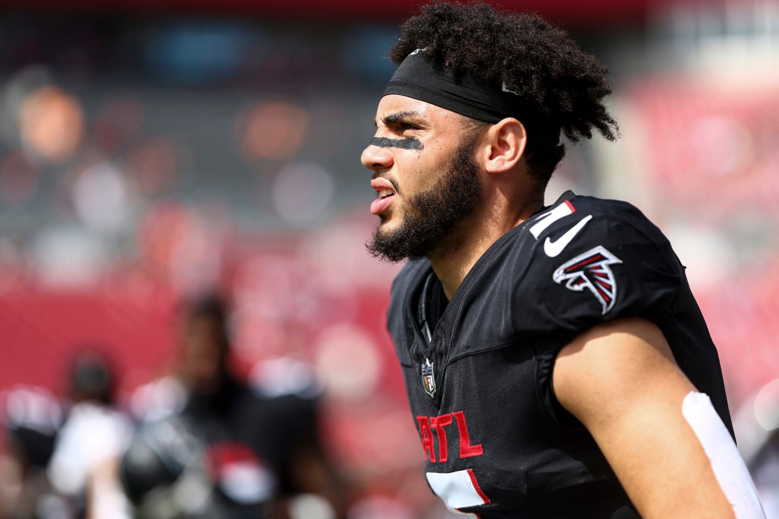 TAMPA, FL - OCTOBER 22: Drake London #5 of the Atlanta Falcons warms up prior to an NFL football game against the Tampa Bay Buccaneers at Raymond James Stadium on October 22, 2023 in Tampa, Florida. (Photo by Kevin Sabitus/Getty Images)