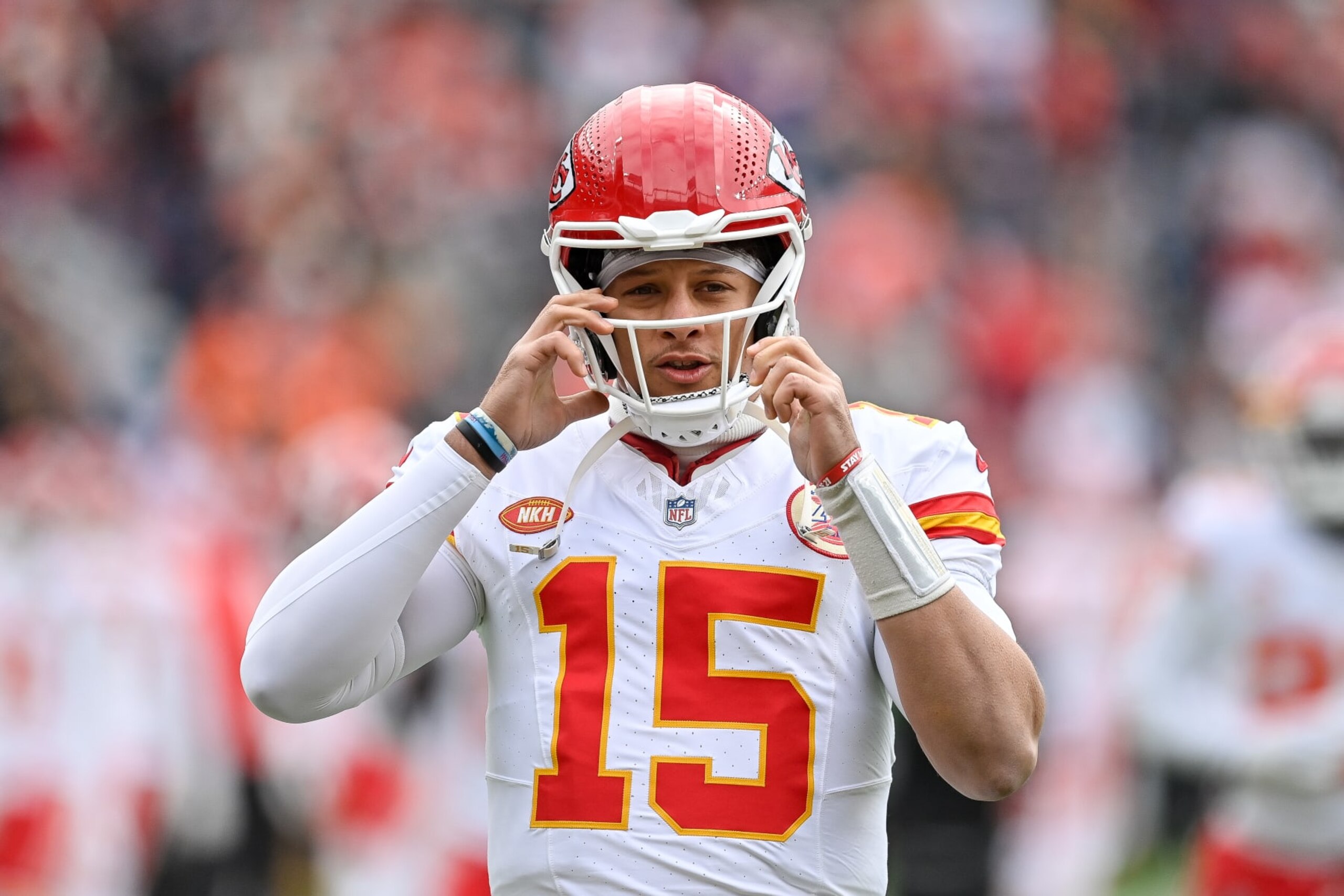 DENVER, CO - OCTOBER 29: Kansas City Chiefs quarterback Patrick Mahomes (15) takes a moment on the field before a game between the Kansas City Chiefs and the Denver Broncos at Empower Field at Mile High on October 29, 2023 in Denver, Colorado. (Photo by Dustin Bradford/Icon Sportswire via Getty Images)