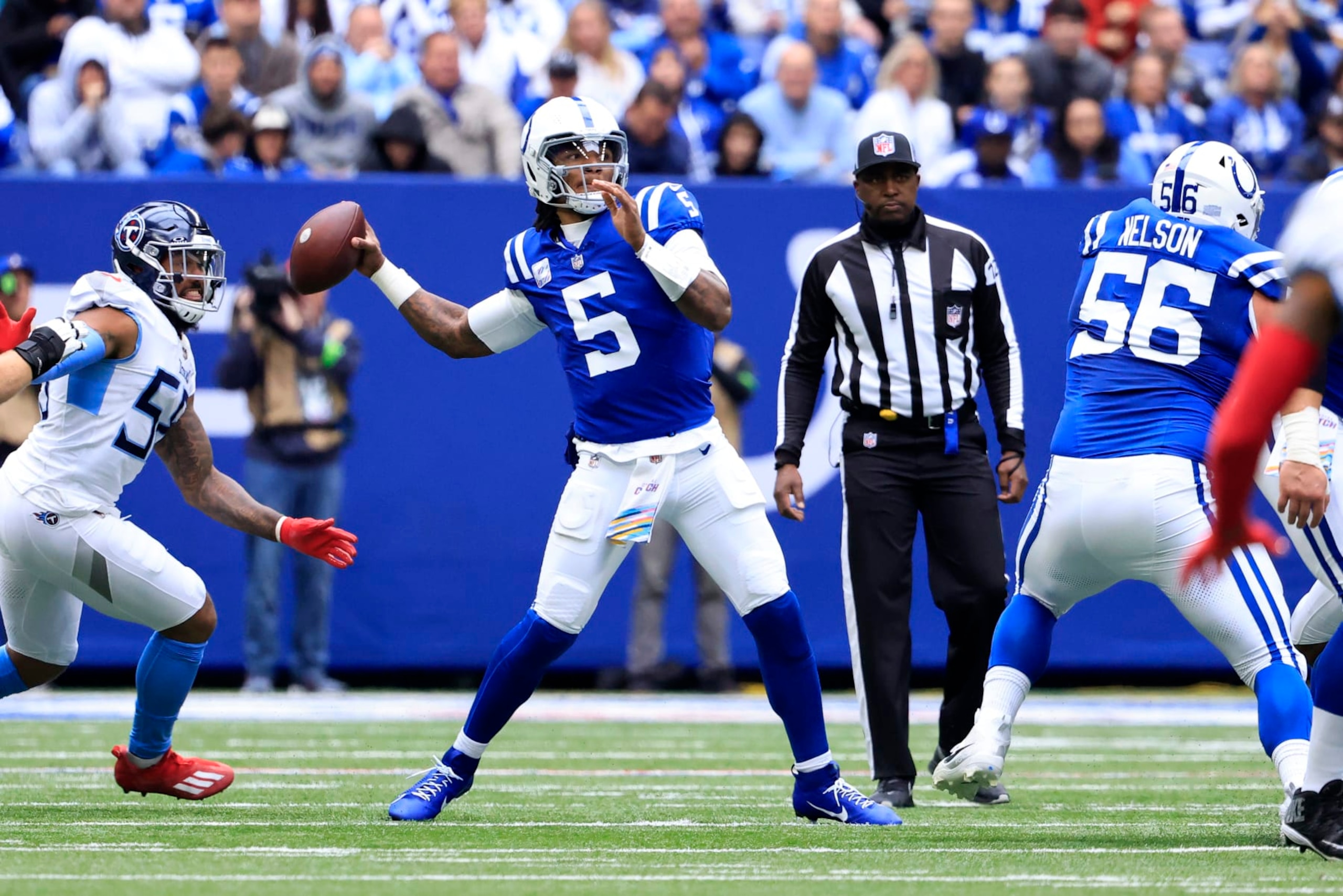 INDIANAPOLIS, INDIANA - OCTOBER 08: Anthony Richardson #5 of the Indianapolis Colts throws the ball in the game against the Tennessee Titans at Lucas Oil Stadium on October 08, 2023 in Indianapolis, Indiana. (Photo by Justin Casterline/Getty Images)