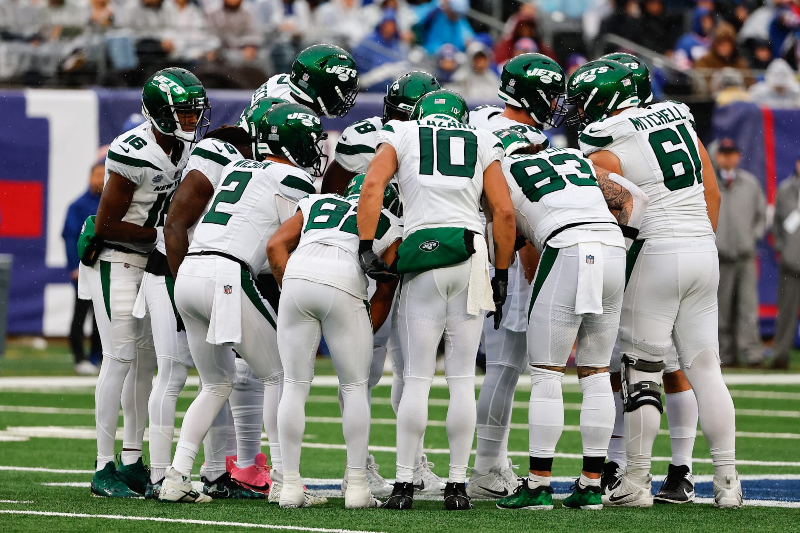 EAST RUTHERFORD, NJ - OCTOBER 29:  New York Jets offensive huddle during the game against the New York Giants on October 29, 2023 at MetLife Stadium in East Rutherford, New Jersey.  (Photo by Rich Graessle/Icon Sportswire via Getty Images)