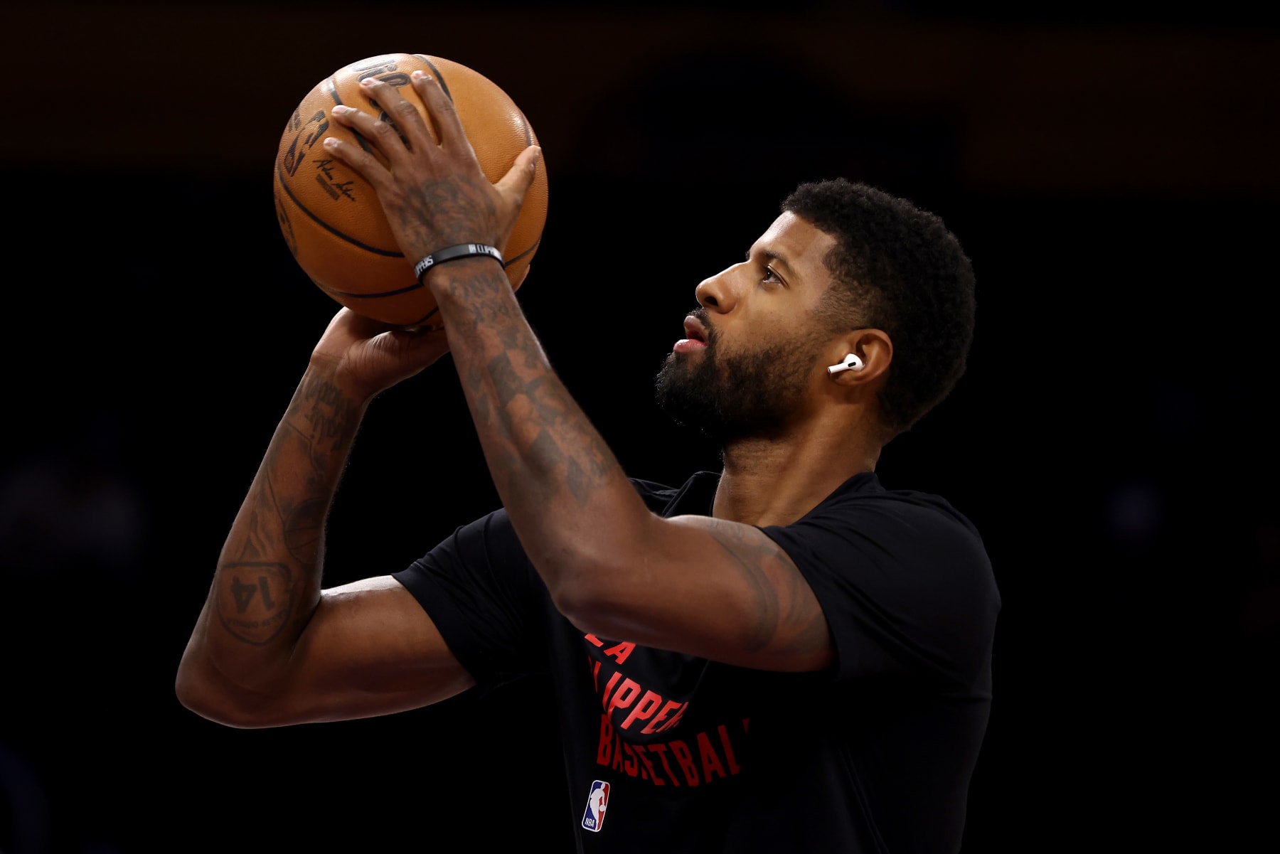 LOS ANGELES, CALIFORNIA - NOVEMBER 01: Paul George #13 of the Los Angeles Clippers warms up prior to the game against the Los Angeles Lakers at Crypto.com Arena on November 01, 2023 in Los Angeles, California. NOTE TO USER: User expressly acknowledges and agrees that, by downloading and or using this photograph, User is consenting to the terms and conditions of the Getty Images License Agreement. (Photo by Katelyn Mulcahy/Getty Images)
