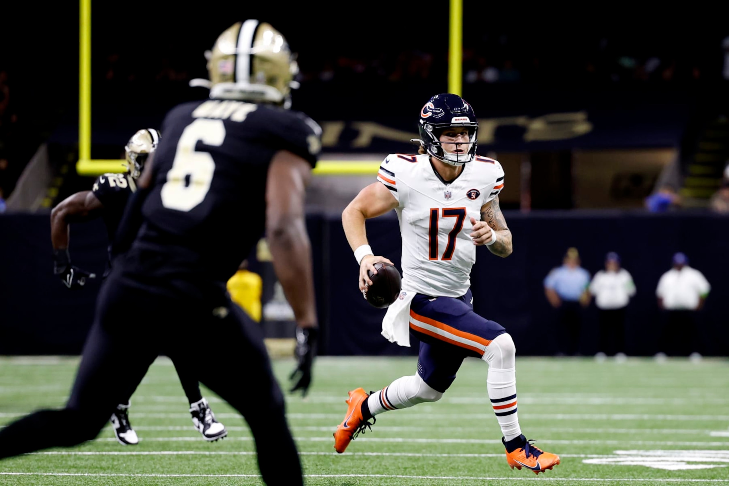 NEW ORLEANS, LOUISIANA - NOVEMBER 05: Tyson Bagent #17 of the Chicago Bears runs the ball during the first half in the game against the New Orleans Saints at Caesars Superdome on November 05, 2023 in New Orleans, Louisiana. (Photo by Wesley Hitt/Getty Images)