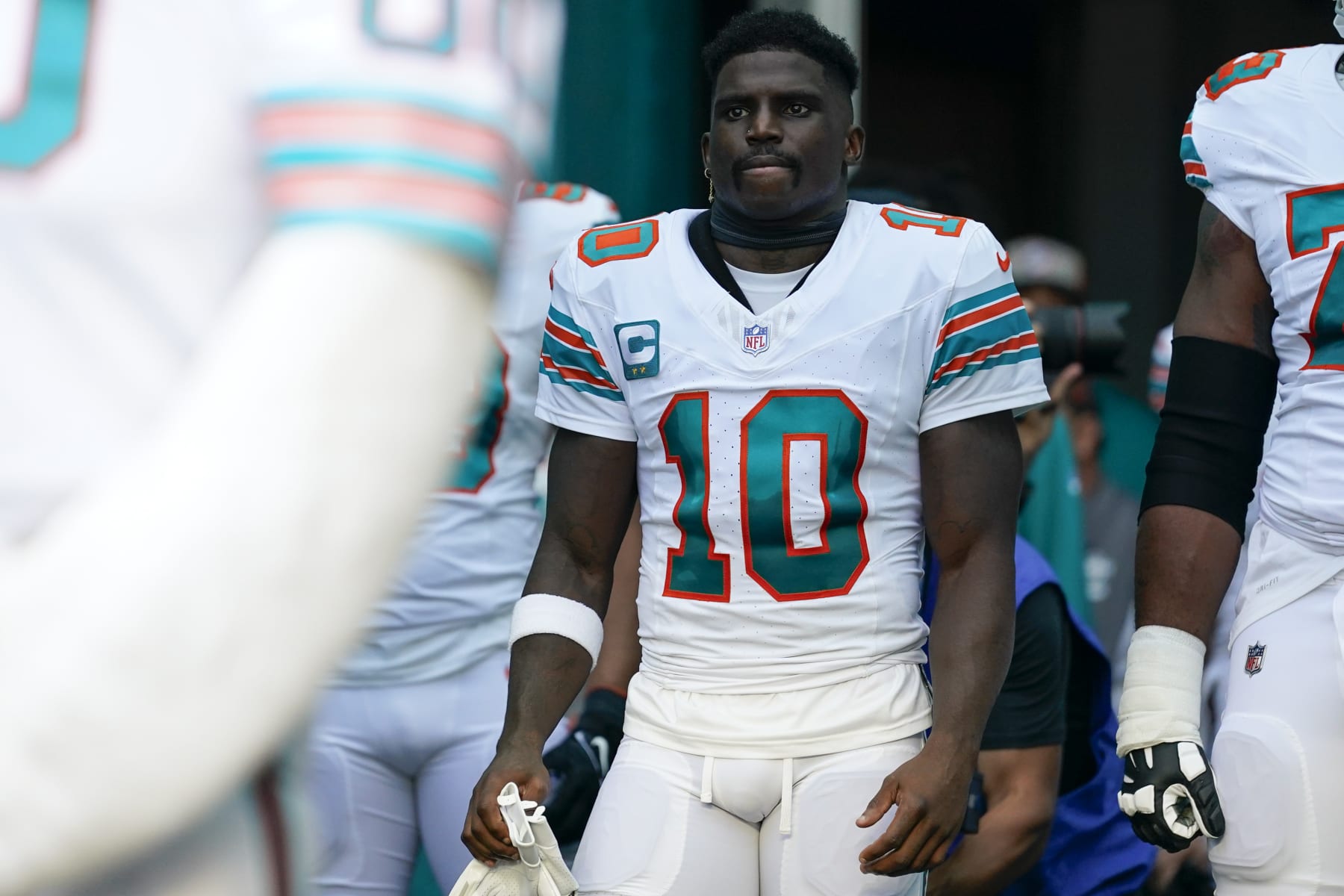 MIAMI GARDENS, FLORIDA - OCTOBER 29: Tyreek Hill #10 of the Miami Dolphins enters the field prior to a game against the New England Patriots at Hard Rock Stadium on October 29, 2023 in Miami Gardens, Florida. (Photo by Rich Storry/Getty Images)