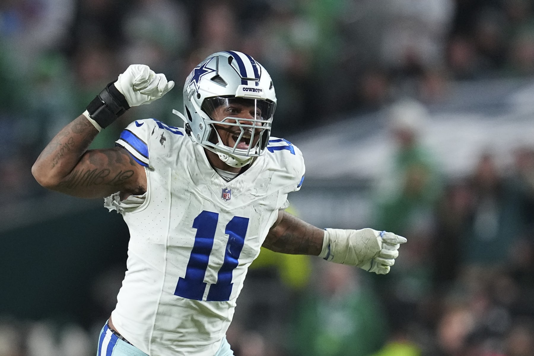 Cowboys edge Micah Parsons