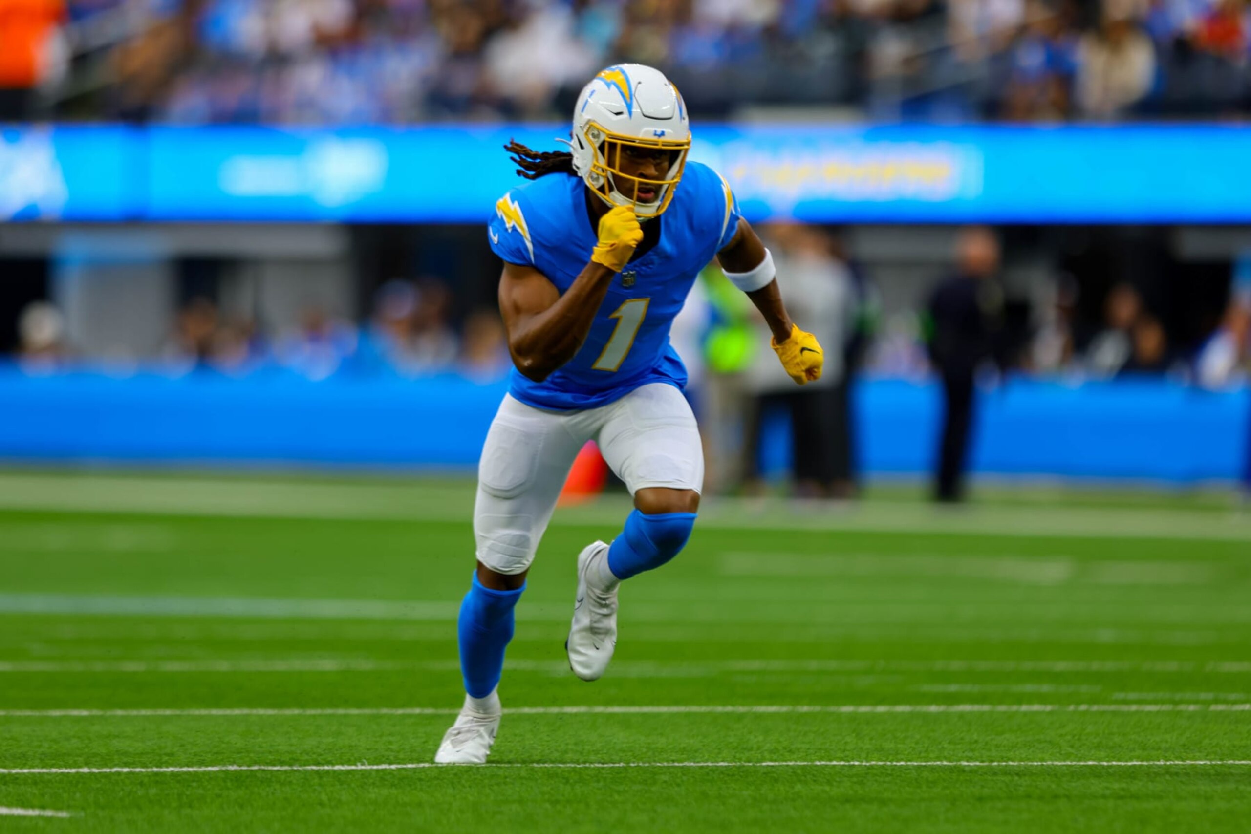 INGLEWOOD, CA - OCTOBER 1: Los Angeles Chargers wide receiver Quentin Johnston (1) runs his route during the NFL regular season game between the Las Vegas Raiders and the Los Angeles Chargers on October 1, 2023, at SoFi Stadium in Inglewood, CA. (Photo by Jordon Kelly/Icon Sportswire via Getty Images)