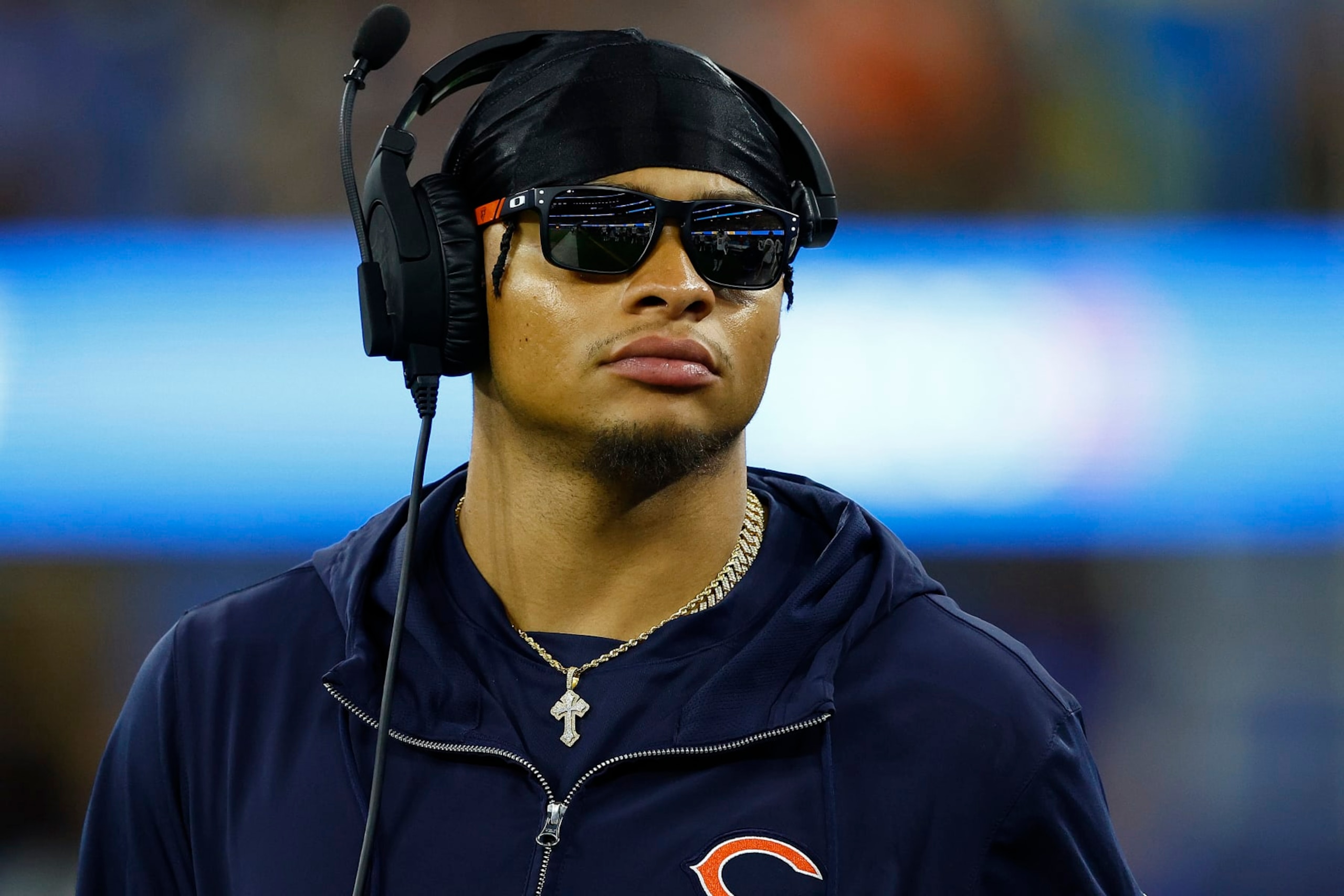 INGLEWOOD, CALIFORNIA - OCTOBER 29: Justin Fields #1 of the Chicago Bears looks on from the sideline in the third quarter against the Los Angeles Chargers at SoFi Stadium on October 29, 2023 in Inglewood, California. (Photo by Ronald Martinez/Getty Images) INGLEWOOD, CALIFORNIA - OCTOBER 29: Justin Fields #1 of the Chicago Bears looks on from the sideline in the third quarter against the Los Angeles Chargers at SoFi Stadium on October 29, 2023 in Inglewood, California. (Photo by Ronald Martinez/Getty Images)