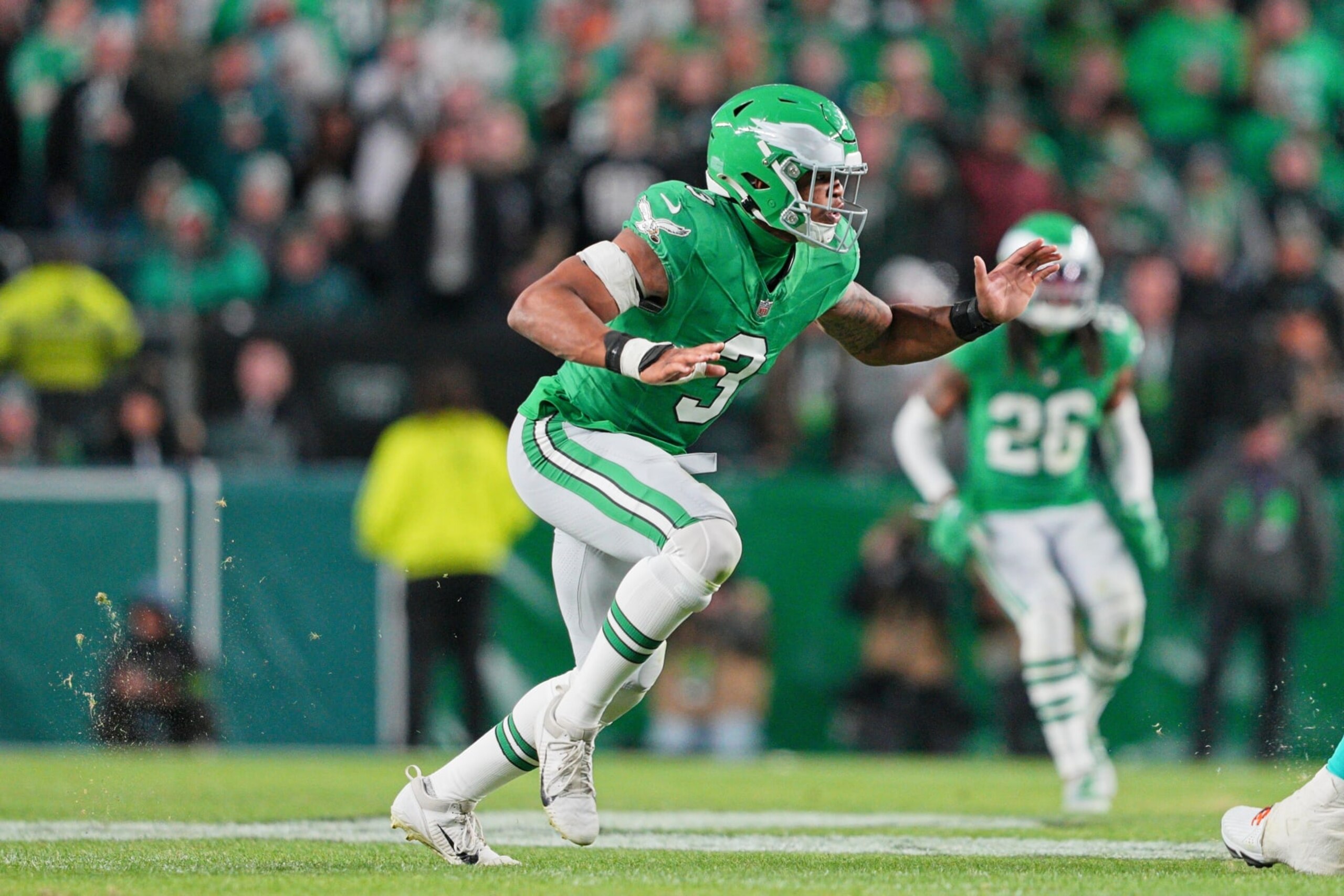 PHILADELPHIA, PA - OCTOBER 22: Philadelphia Eagles linebacker Nolan Smith (3) rushes during the game between the Miami Dolphins and the Philadelphia Eagles on October 22, 2023 at Lincoln Financial Field. (Photo by Andy Lewis/Icon Sportswire via Getty Images)