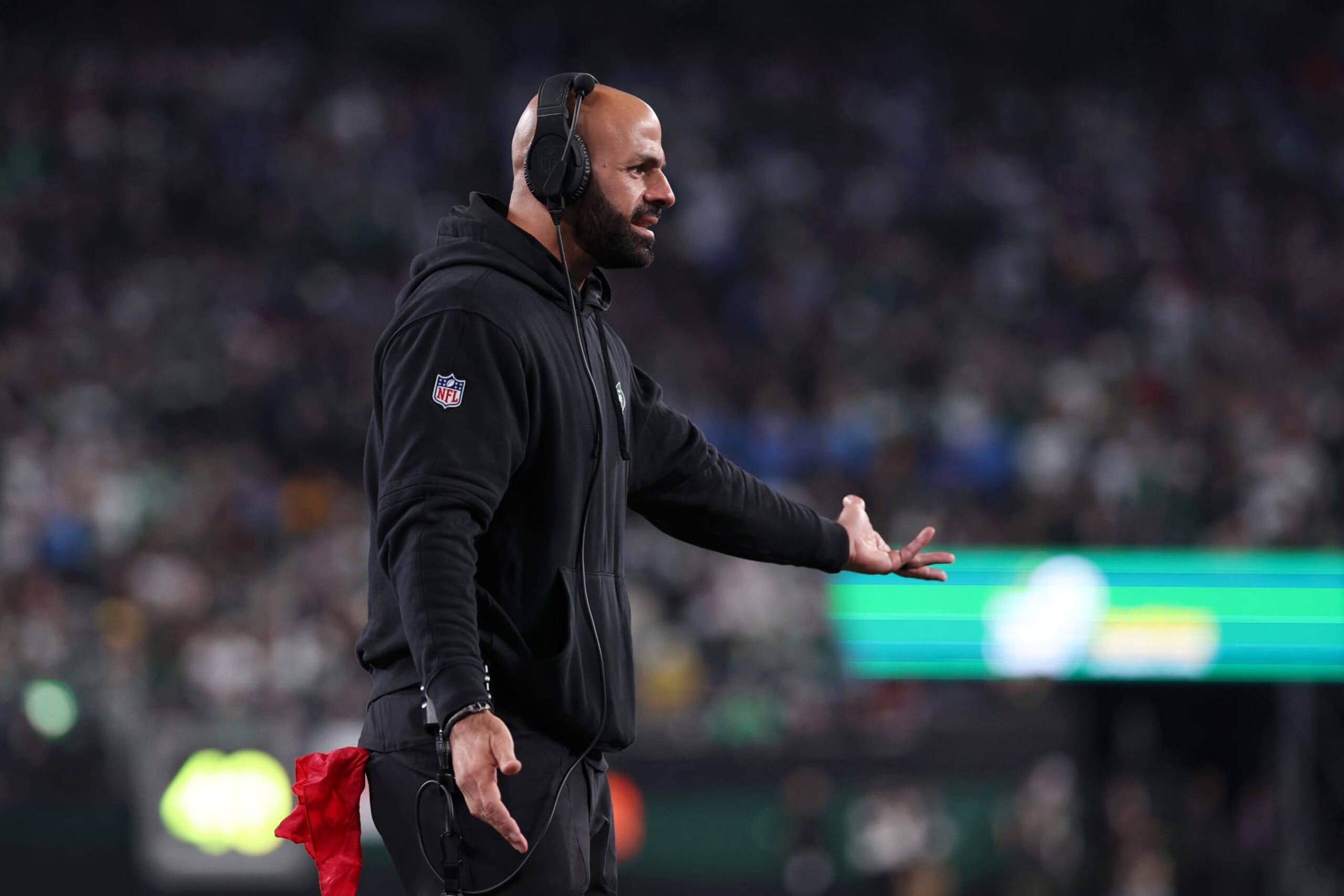 EAST RUTHERFORD, NEW JERSEY - NOVEMBER 06: Head coach Robert Saleh of the New York Jets reacts during the first half against the Los Angeles Chargers at MetLife Stadium on November 06, 2023 in East Rutherford, New Jersey. (Photo by Elsa/Getty Images) EAST RUTHERFORD, NEW JERSEY - NOVEMBER 06: Head coach Robert Saleh of the New York Jets reacts during the first half against the Los Angeles Chargers at MetLife Stadium on November 06, 2023 in East Rutherford, New Jersey. (Photo by Elsa/Getty Images)