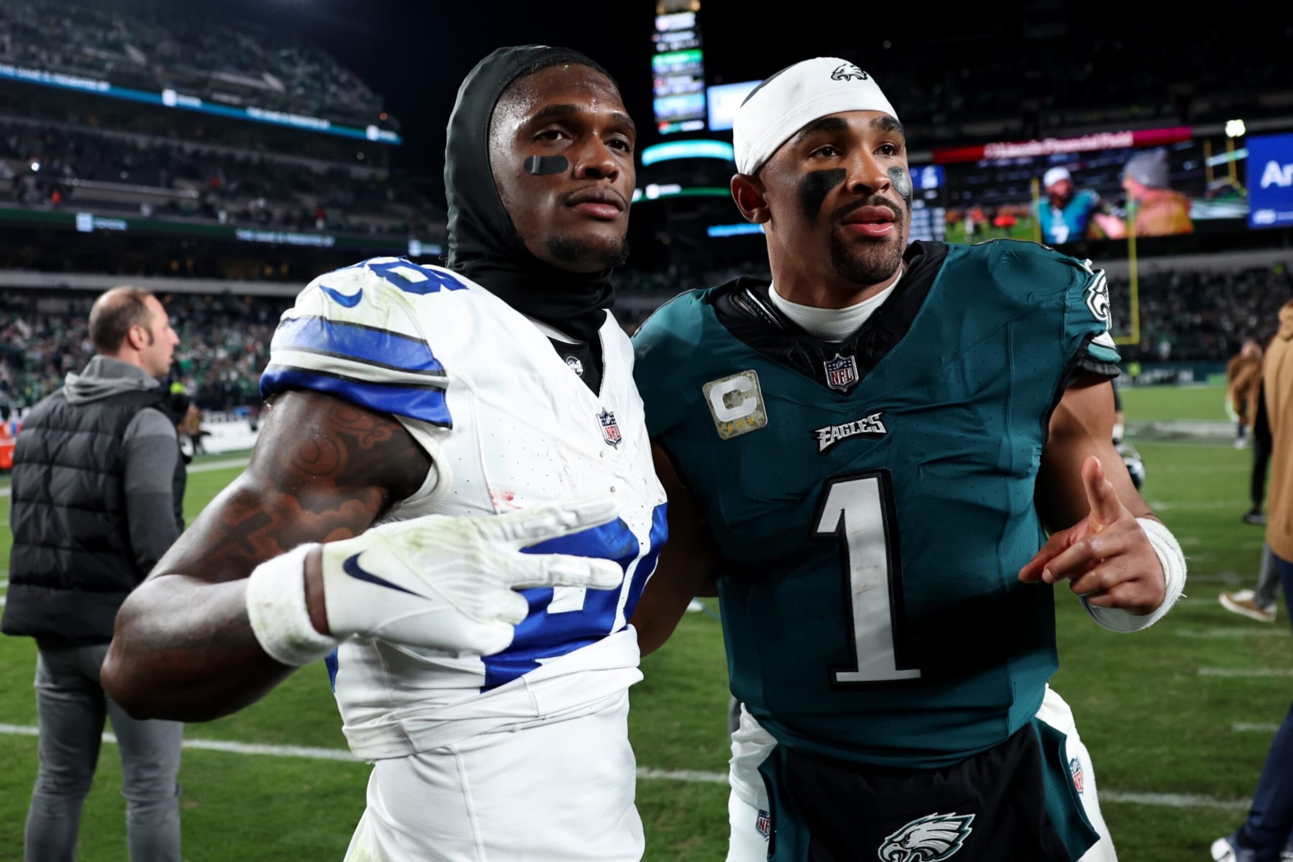 PHILADELPHIA, PENNSYLVANIA - NOVEMBER 05: CeeDee Lamb #88 of the Dallas Cowboys and Jalen Hurts #1 of the Philadelphia Eagles pose for a photo after their game at Lincoln Financial Field on November 05, 2023 in Philadelphia, Pennsylvania. (Photo by Tim Nwachukwu/Getty Images)