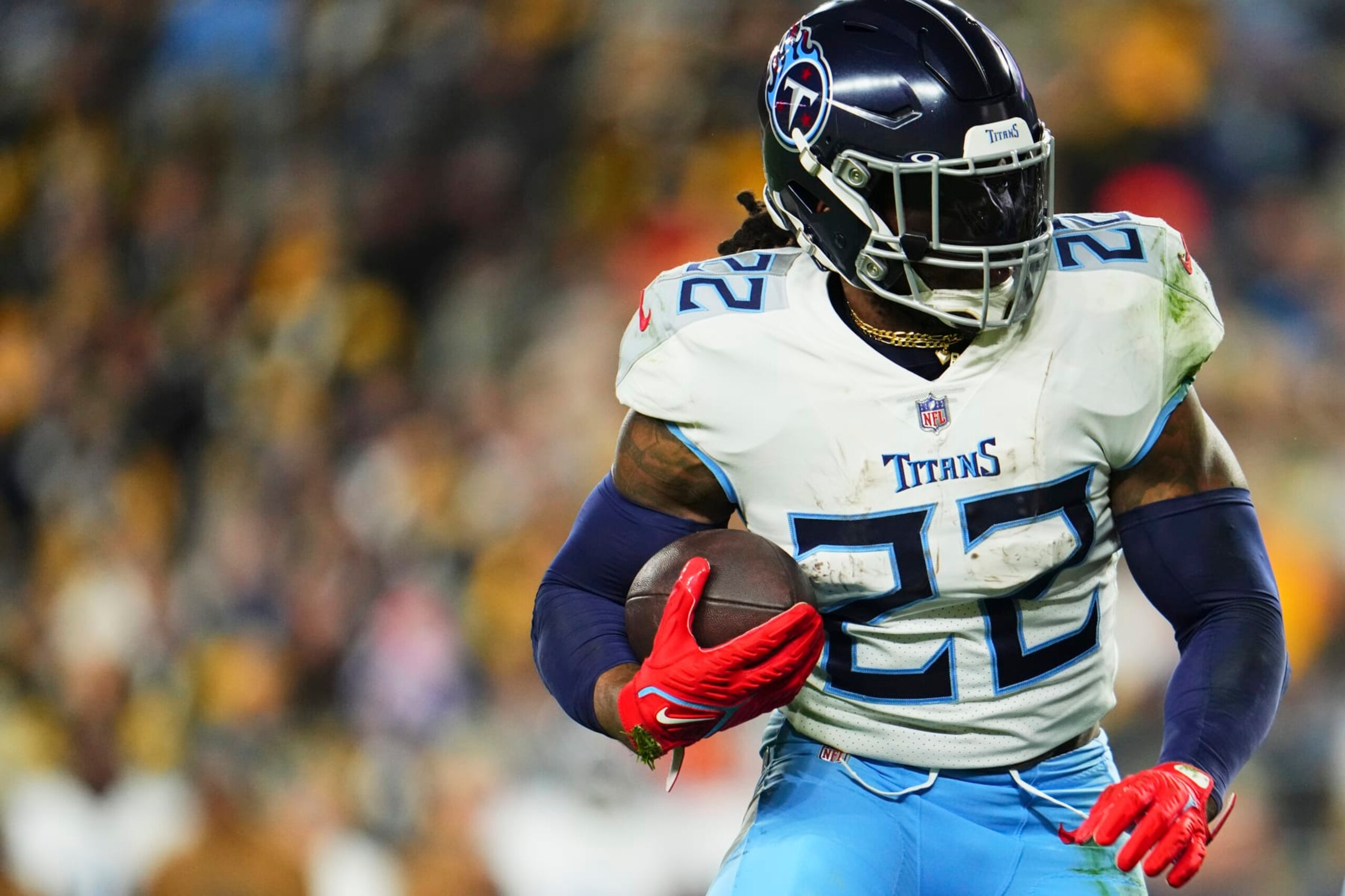 PITTSBURGH, PA - NOVEMBER 02: Derrick Henry #22 of the Tennessee Titans carries the ball against the Pittsburgh Steelers at Acrisure Stadium on November 2, 2023 in Pittsburgh, Pennsylvania. (Photo by Cooper Neill/Getty Images)