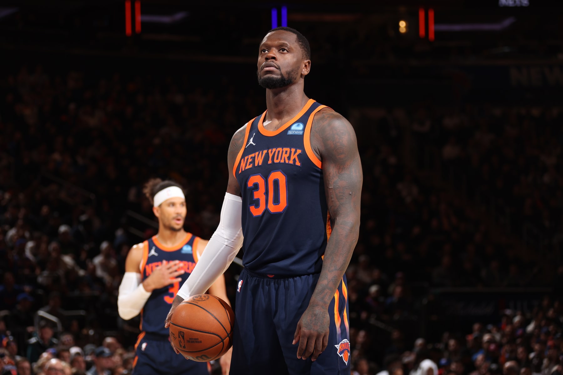 NEW YORK, NY - NOVEMBER 6: Julius Randle #30 of the New York Knicks looks on during the game against the LA Clippers on November 6, 2023 at Madison Square Garden in New York, NY. NOTE TO USER: User expressly acknowledges and agrees that, by downloading and or using this Photograph, user is consenting to the terms and conditions of the Getty Images License Agreement. Mandatory Copyright Notice: Copyright 2023 NBAE (Photo by Stephen Gosling/NBAE via Getty Images)