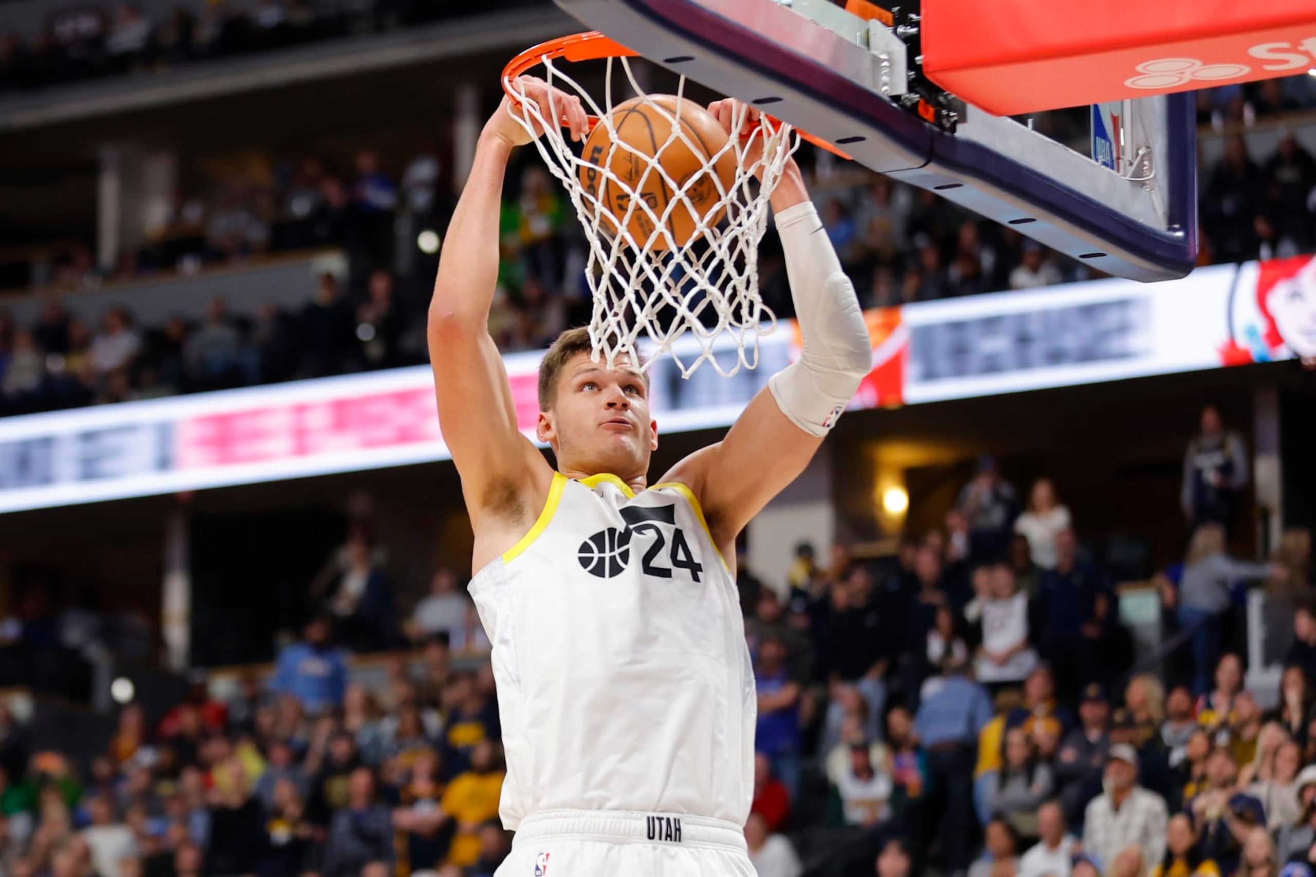 DENVER, COLORADO - OCTOBER 30: Walker Kessler #24 of the Utah Jazz dunks the ball against the Denver Nuggets during the fourth quarter at Ball Arena on October 30, 2023 in Denver, Colorado. NOTE TO USER: User expressly acknowledges and agrees that, by downloading and or using this photograph, User is consenting to the terms and conditions of the Getty Images License Agreement. (Photo by C. Morgan Engel/Getty Images) DENVER, COLORADO - OCTOBER 30: Walker Kessler #24 of the Utah Jazz dunks the ball against the Denver Nuggets during the fourth quarter at Ball Arena on October 30, 2023 in Denver, Colorado. NOTE TO USER: User expressly acknowledges and agrees that, by downloading and or using this photograph, User is consenting to the terms and conditions of the Getty Images License Agreement. (Photo by C. Morgan Engel/Getty Images)