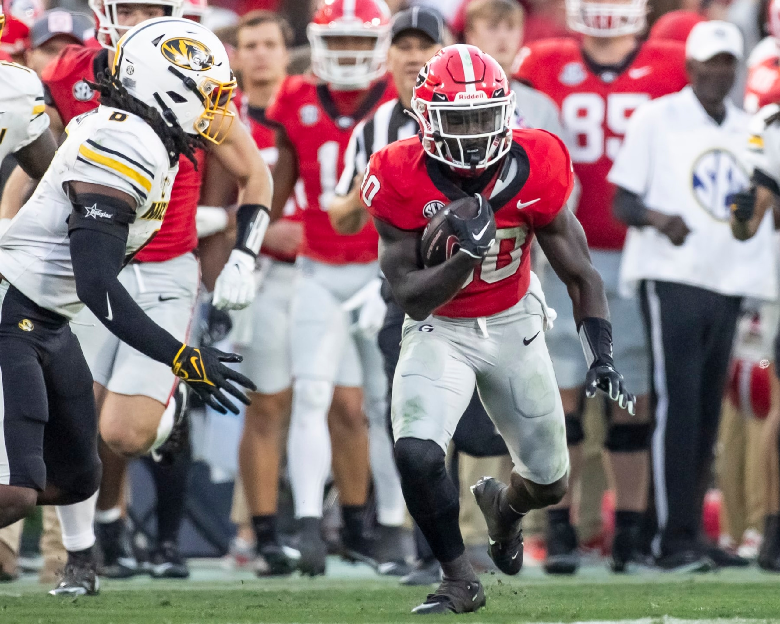 ATHENS, GA - NOVEMBER 4: Daijun Edwards #30 of the Georgia Bulldogs tries to cut back on a running play during a game between University of Missouri and University of Georgia at Sanford Stadium on November 4, 2023 in Athens, Georgia. (Photo by Steve Limentani/ISI Photos/Getty Images)