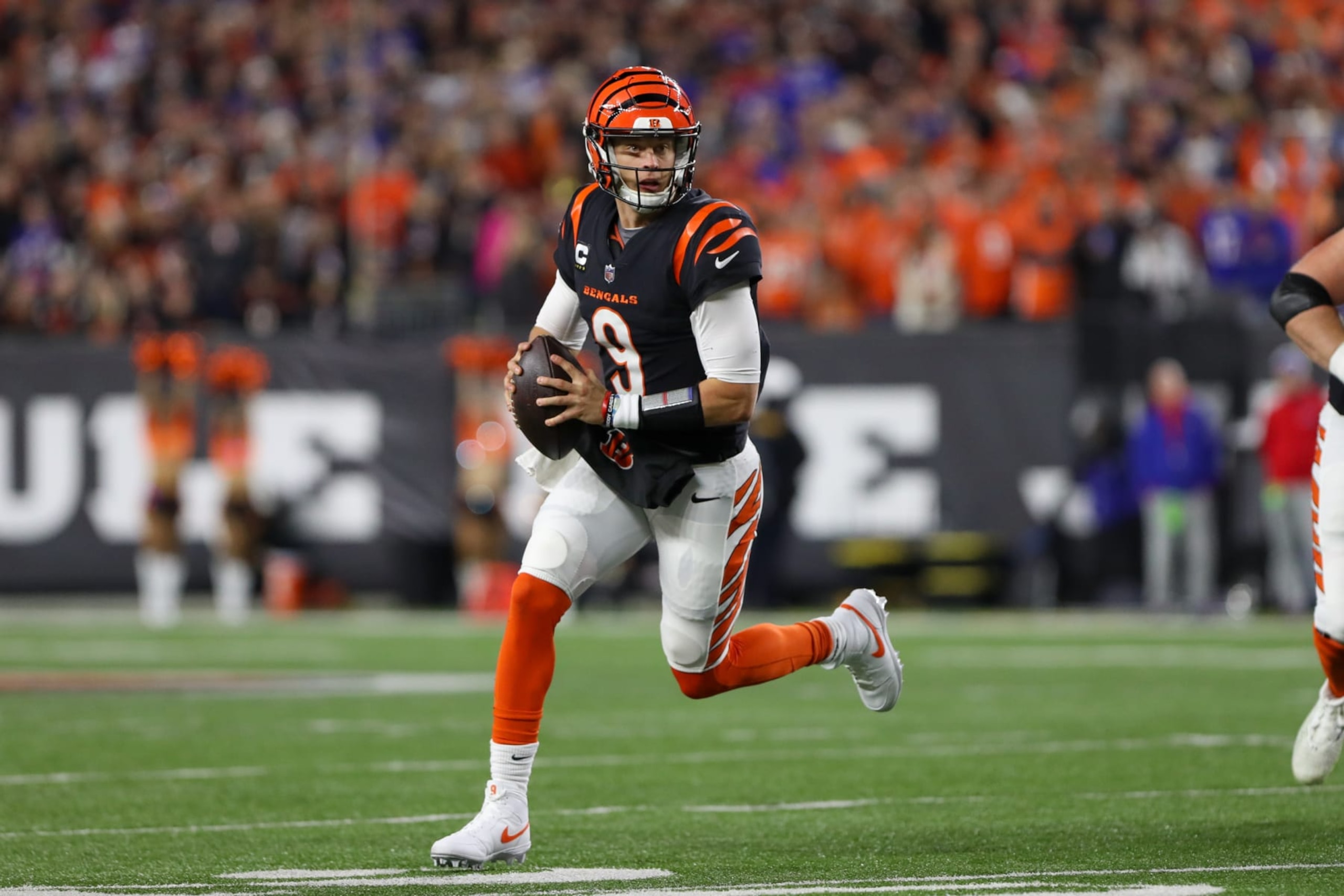CINCINNATI, OH - NOVEMBER 05: Cincinnati Bengals quarterback Joe Burrow (9) looks to pass during the game against the Buffalo Bills and the Cincinnati Bengals on November 5, 2023, at Paycor Stadium in Cincinnati, OH. (Photo by Ian Johnson/Icon Sportswire via Getty Images)
