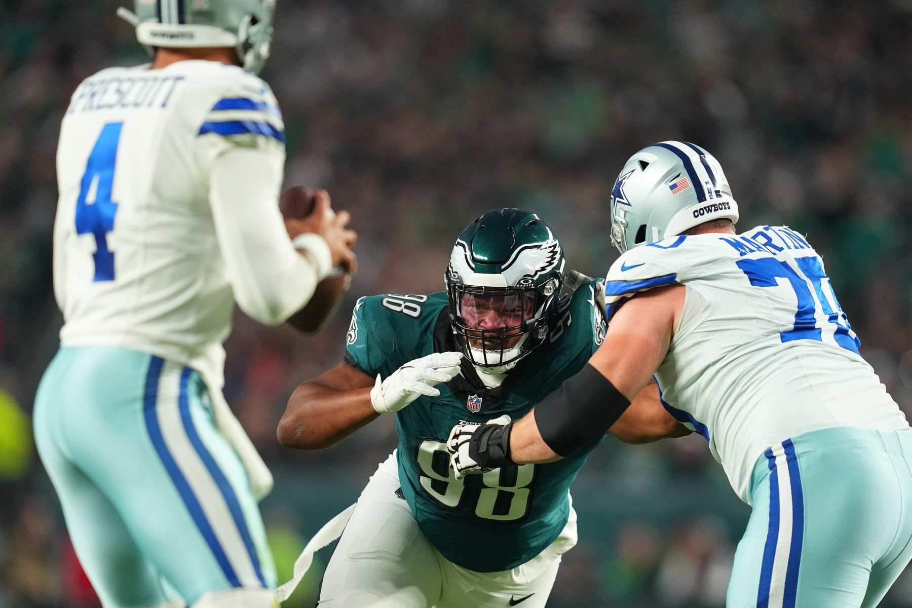 PHILADELPHIA, PENNSYLVANIA - NOVEMBER 05: Jalen Carter #98 of the Philadelphia Eagles rushes the passer against Zack Martin #70 of the Dallas Cowboys during the second quarter at Lincoln Financial Field on November 05, 2023 in Philadelphia, Pennsylvania. (Photo by Mitchell Leff/Getty Images)