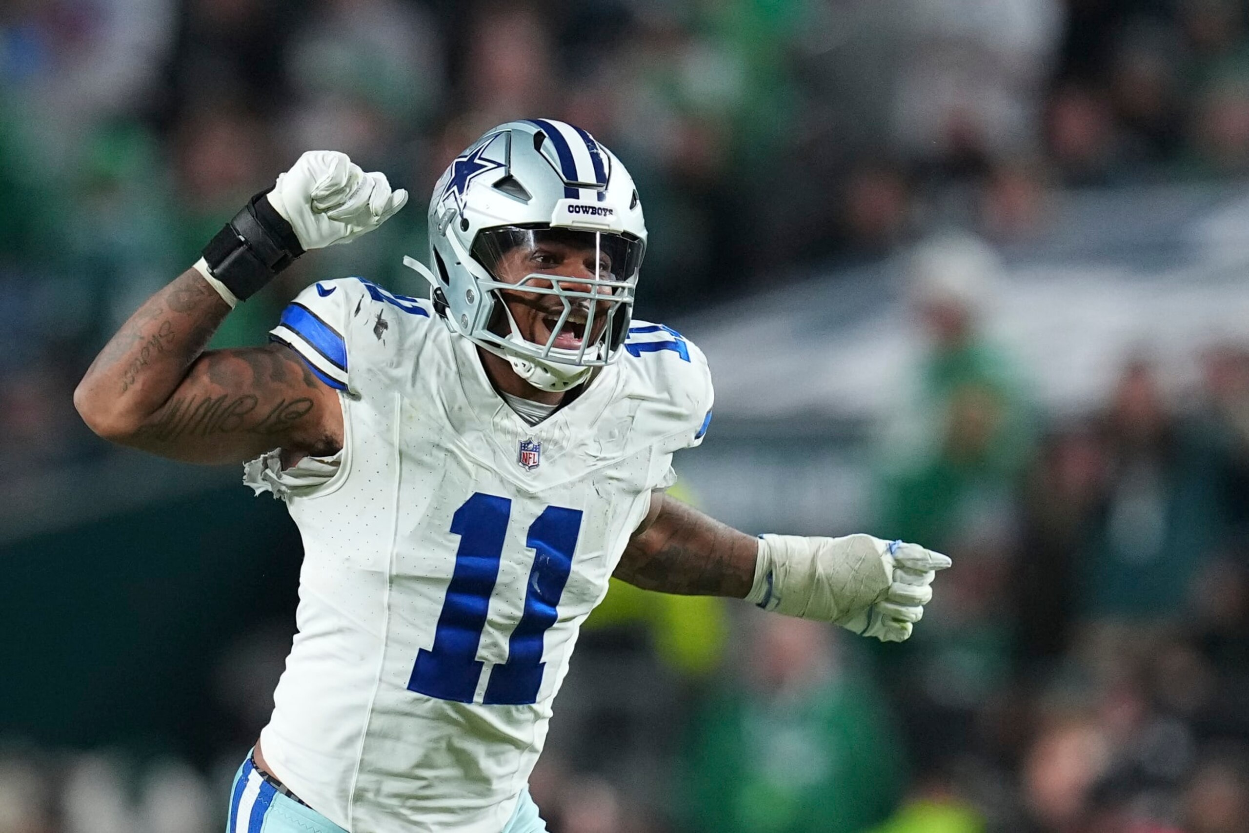 PHILADELPHIA, PENNSYLVANIA - NOVEMBER 5: Micah Parsons #11 of the Dallas Cowboys reacts against the Philadelphia Eagles at Lincoln Financial Field on November 5, 2023 in Philadelphia, Pennsylvania. (Photo by Mitchell Leff/Getty Images) PHILADELPHIA, PENNSYLVANIA - NOVEMBER 5: Micah Parsons #11 of the Dallas Cowboys reacts against the Philadelphia Eagles at Lincoln Financial Field on November 5, 2023 in Philadelphia, Pennsylvania. (Photo by Mitchell Leff/Getty Images)