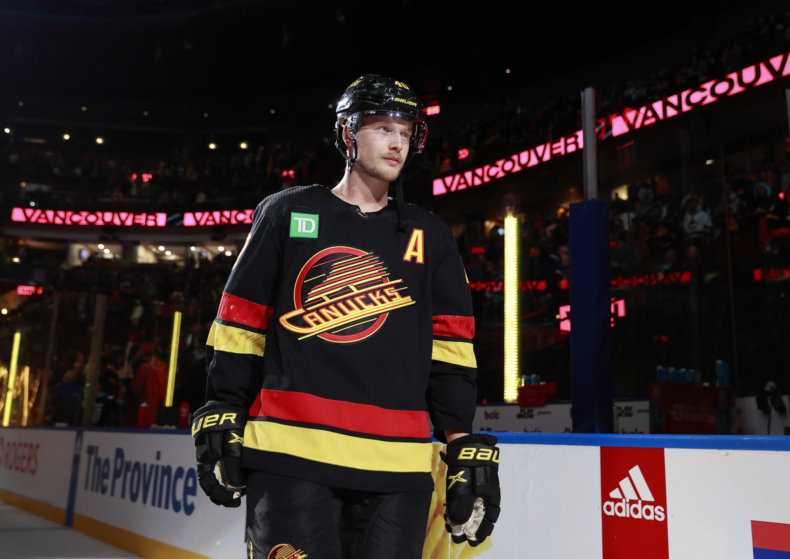 VANCOUVER, CANADA - OCTOBER 31: Elias Pettersson #40 of the Vancouver Canucks skates off the ice during their NHL game against the Nashville Predators at Rogers Arena October 31, 2023 in Vancouver, British Columbia, Canada. (Photo by Jeff Vinnick/NHLI via Getty Images) VANCOUVER, CANADA - OCTOBER 31: Elias Pettersson #40 of the Vancouver Canucks skates off the ice during their NHL game against the Nashville Predators at Rogers Arena October 31, 2023 in Vancouver, British Columbia, Canada. (Photo by Jeff Vinnick/NHLI via Getty Images)