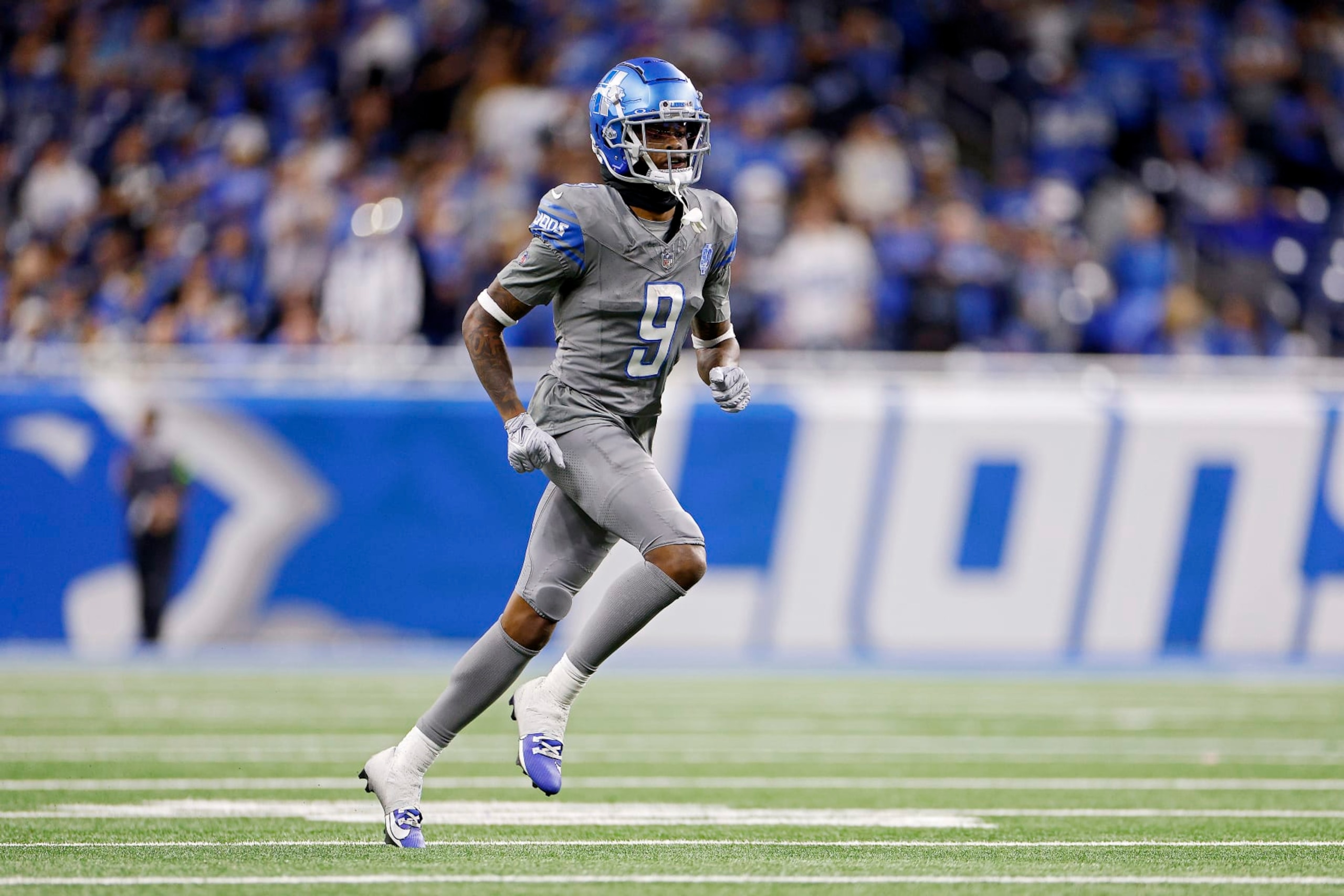 DETROIT, MICHIGAN - OCTOBER 30: Jameson Williams #9 of the Detroit Lions runs up the field in the second half of a game against the Las Vegas Raiders at Ford Field on October 30, 2023 in Detroit, Michigan. (Photo by Mike Mulholland/Getty Images)