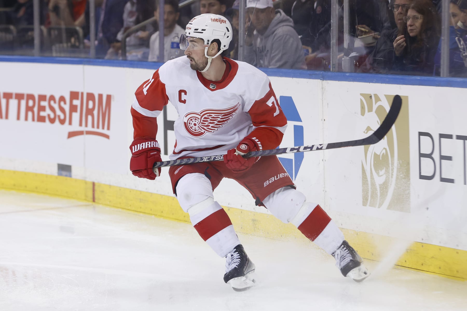 NEW YORK, NEW YORK - NOVEMBER 07: Dylan Larkin #71 of the Detroit Red Wings skates against the New York Rangers in the second period at Madison Square Garden on November 07, 2023 in New York City. (Photo by Josh Lobel/NHLI via Getty Images)