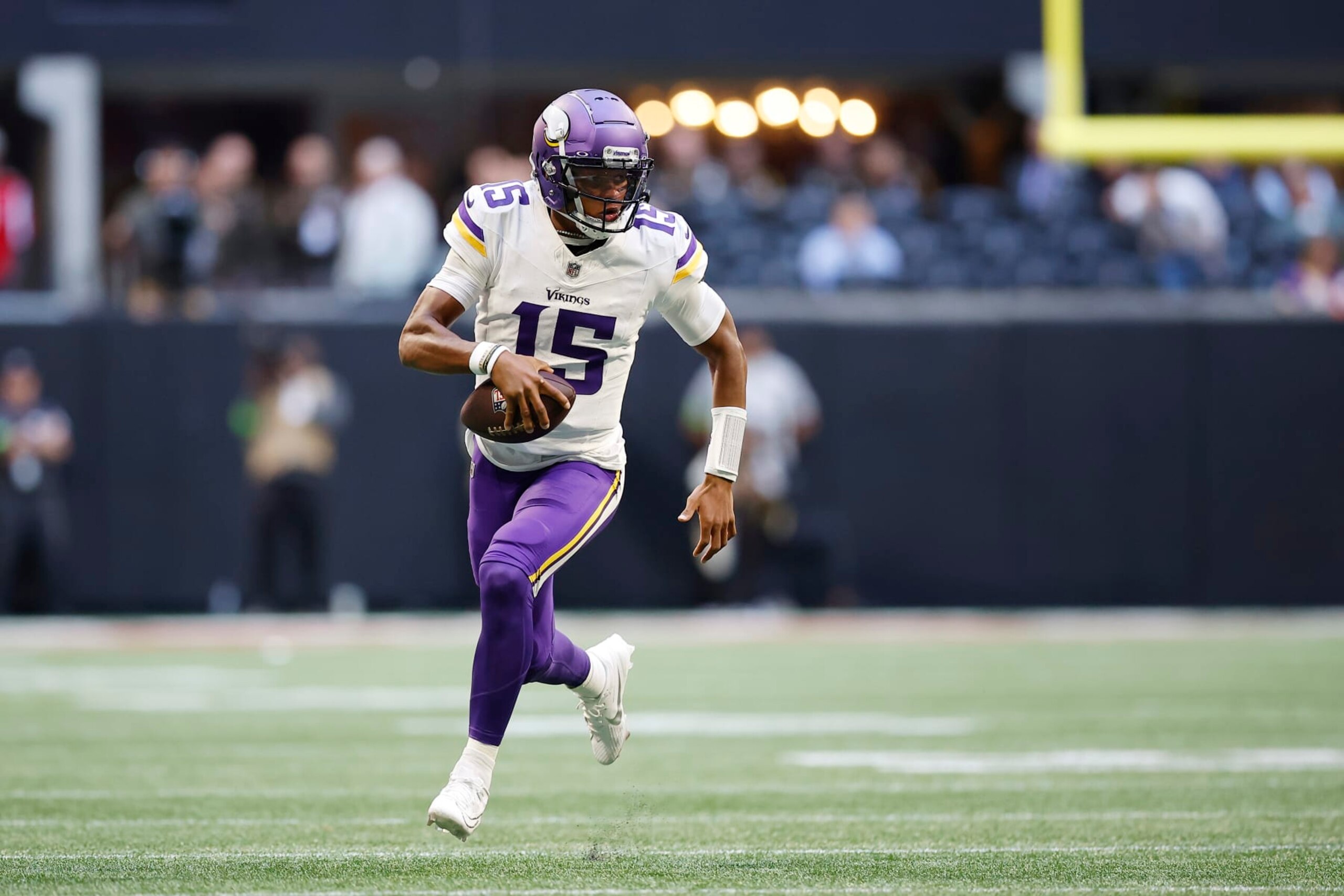 ATLANTA, GEORGIA - NOVEMBER 05: Joshua Dobbs #15 of the Minnesota Vikings runs the ball during the third quarter against the Atlanta Falcons at Mercedes-Benz Stadium on November 05, 2023 in Atlanta, Georgia. (Photo by Alex Slitz/Getty Images)