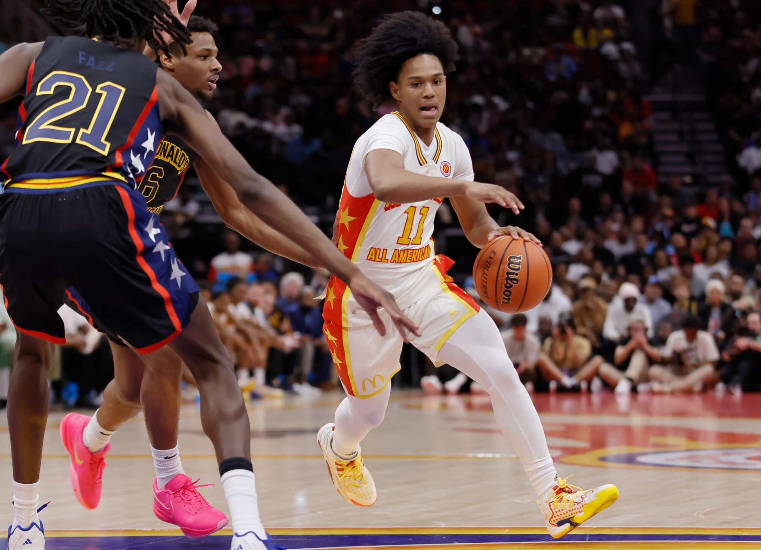 HOUSTON, TX - MARCH 28: Aden Holloway #11 of McDonald's All American Boys East dribbles during the McDonalds All American Basketball Games at Toyota Center on March 28, 2023 in Houston, Texas. (Photo by Michael Hickey/Getty Images)