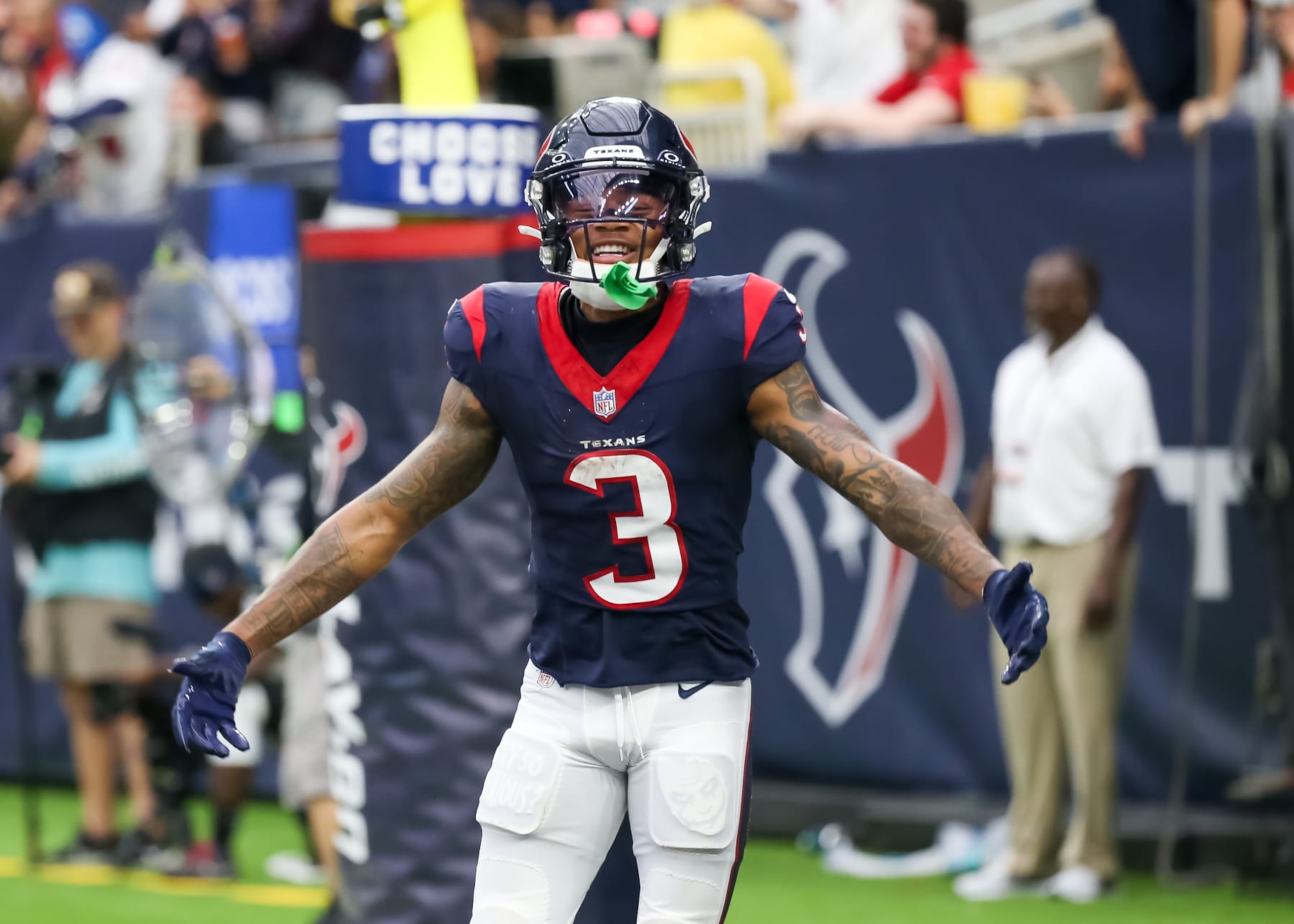 HOUSTON, TX - NOVEMBER 05:  Houston Texans wide receiver Tank Dell (3) celebrates after scoring a touchdown in the fourth quarter during the NFL game between the Tampa Bay Buccaneers and Houston Texans on November 5, 2023 at NRG Stadium in Houston, Texas.  (Photo by Leslie Plaza Johnson/Icon Sportswire via Getty Images)