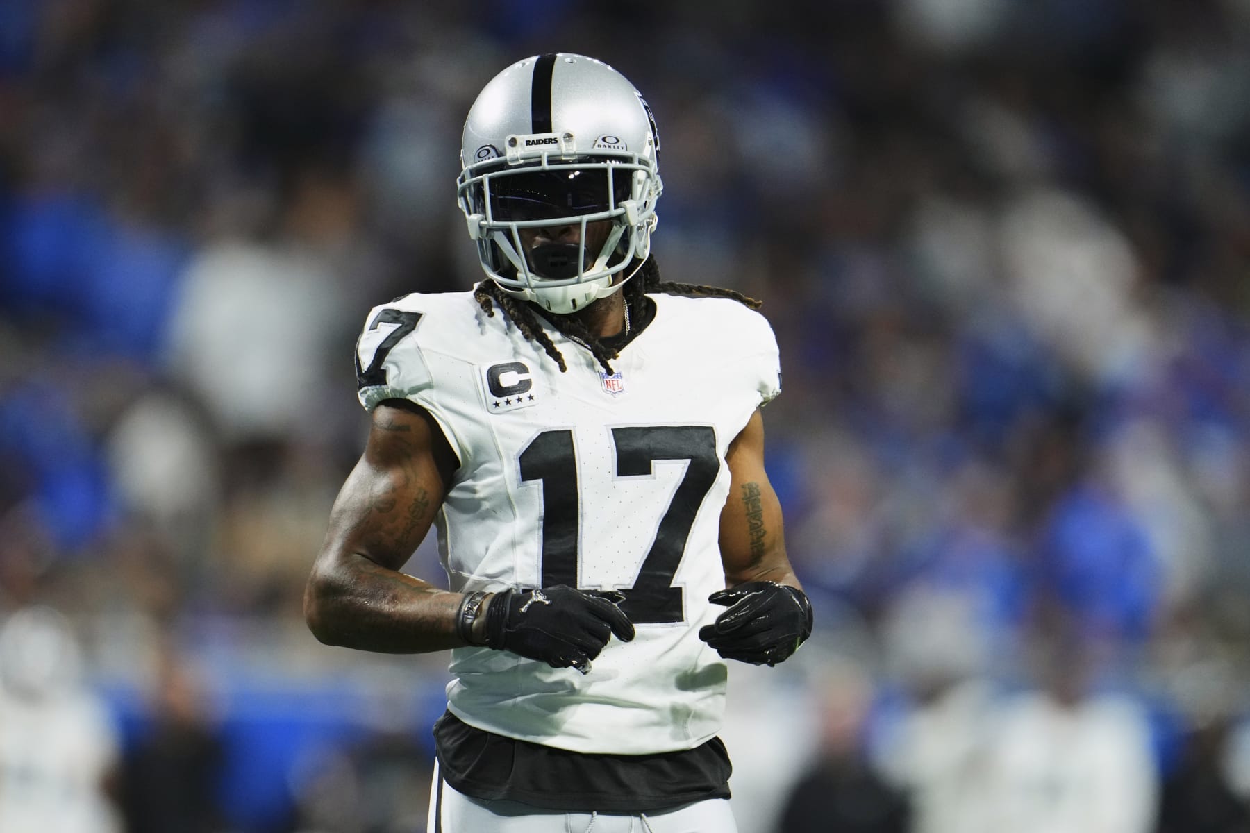 DETROIT, MI - OCTOBER 30: Davante Adams #17 of the Las Vegas Raiders jogs onto the field against the Detroit Lions at Ford Field on October 30, 2023 during the first half in Detroit, Michigan. (Photo by Cooper Neill/Getty Images)
