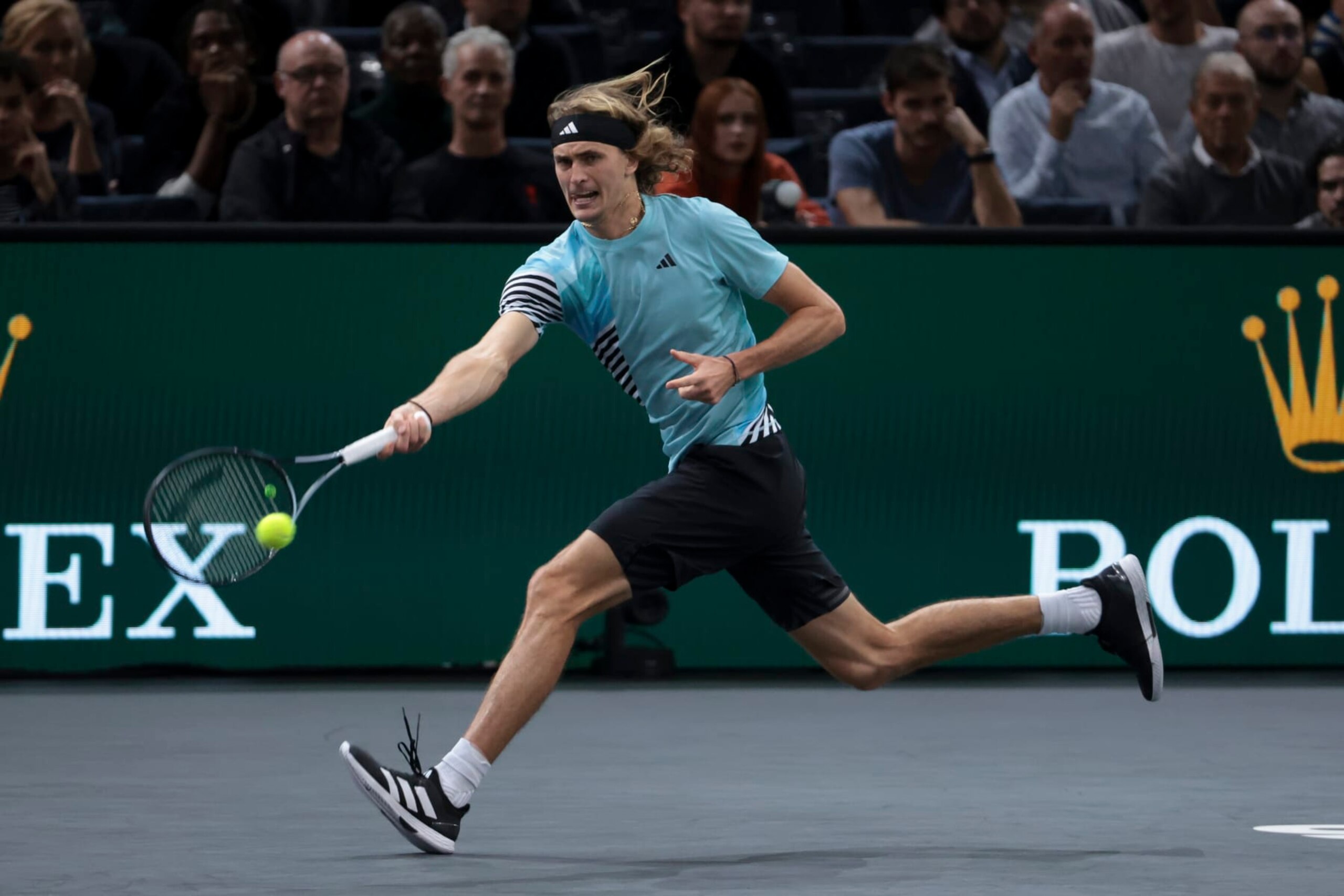 PARIS, FRANCE - NOVEMBER 2: Alexander Sasha Zverev of Germany during his third round match against Stefanos Tsitsipas of Greece on day 4 of the Rolex Paris Masters 2023, ATP Masters 1000 at Accor Arena, POPB Paris Bercy on November 2, 2023 in Paris, France. (Photo by Jean Catuffe/Getty Images) PARIS, FRANCE - NOVEMBER 2: Alexander Sasha Zverev of Germany during his third round match against Stefanos Tsitsipas of Greece on day 4 of the Rolex Paris Masters 2023, ATP Masters 1000 at Accor Arena, POPB Paris Bercy on November 2, 2023 in Paris, France. (Photo by Jean Catuffe/Getty Images)