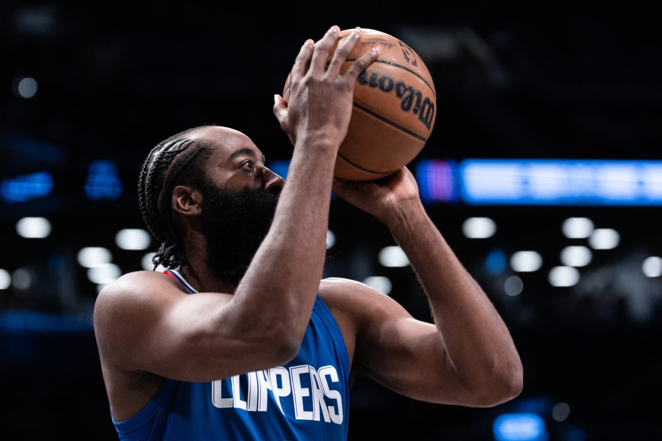 NEW YORK, NEW YORK - NOVEMBER 08: James Harden #1 of the Los Angeles Clippers shoots the ball during the first quarter of the game against the Brooklyn Nets at Barclays Center on November 08, 2023 in the Brooklyn borough of New York City. NOTE TO USER: User expressly acknowledges and agrees that, by downloading and or using this photograph, User is consenting to the terms and conditions of the Getty Images License Agreement. (Photo by Dustin Satloff/Getty Images)