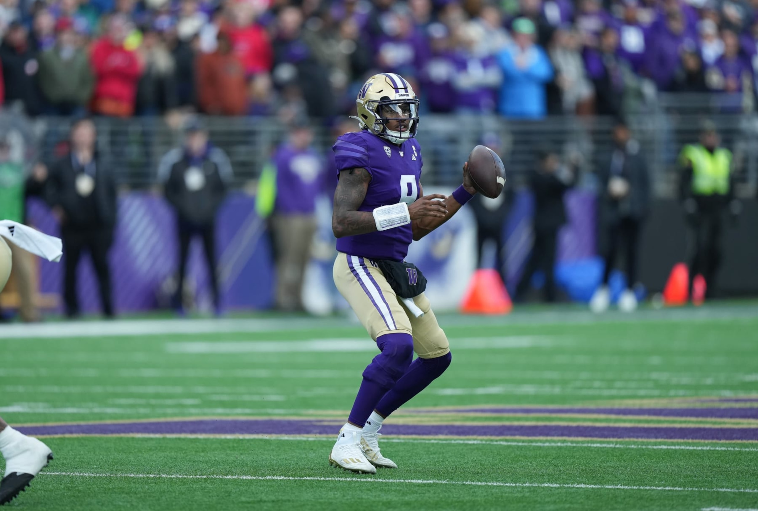 SEATTLE, WA - NOVEMBER 11: Washington Huskies quarterback Michael Penix Jr. (9) sets up to pass during a PAC12 game between the Washington Huskies and the Utah Utes on Nov 11, 2023 at Husky Stadium in Seattle, WA. (Photo by Jeff Halstead/Icon Sportswire via Getty Images)