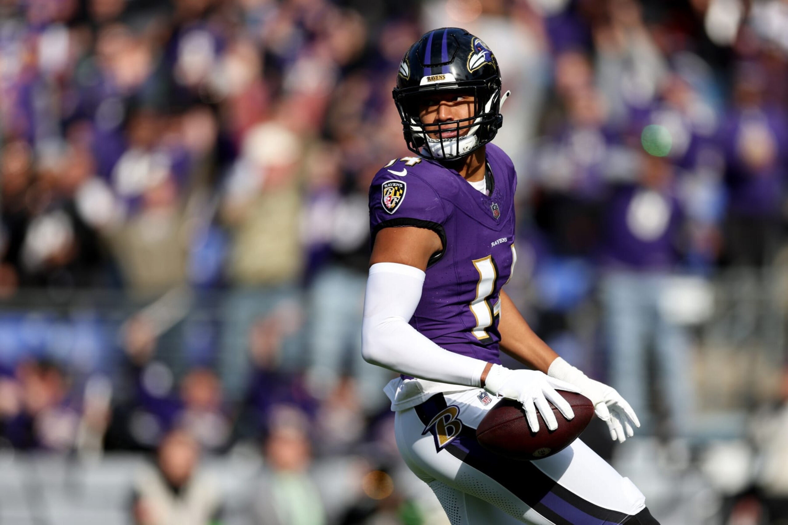 BALTIMORE, MARYLAND - NOVEMBER 12: Kyle Hamilton #14 of the Baltimore Ravens scores a touchdown against the Cleveland Browns during the first quarter at M&T Bank Stadium on November 12, 2023 in Baltimore, Maryland. (Photo by Todd Olszewski/Getty Images)